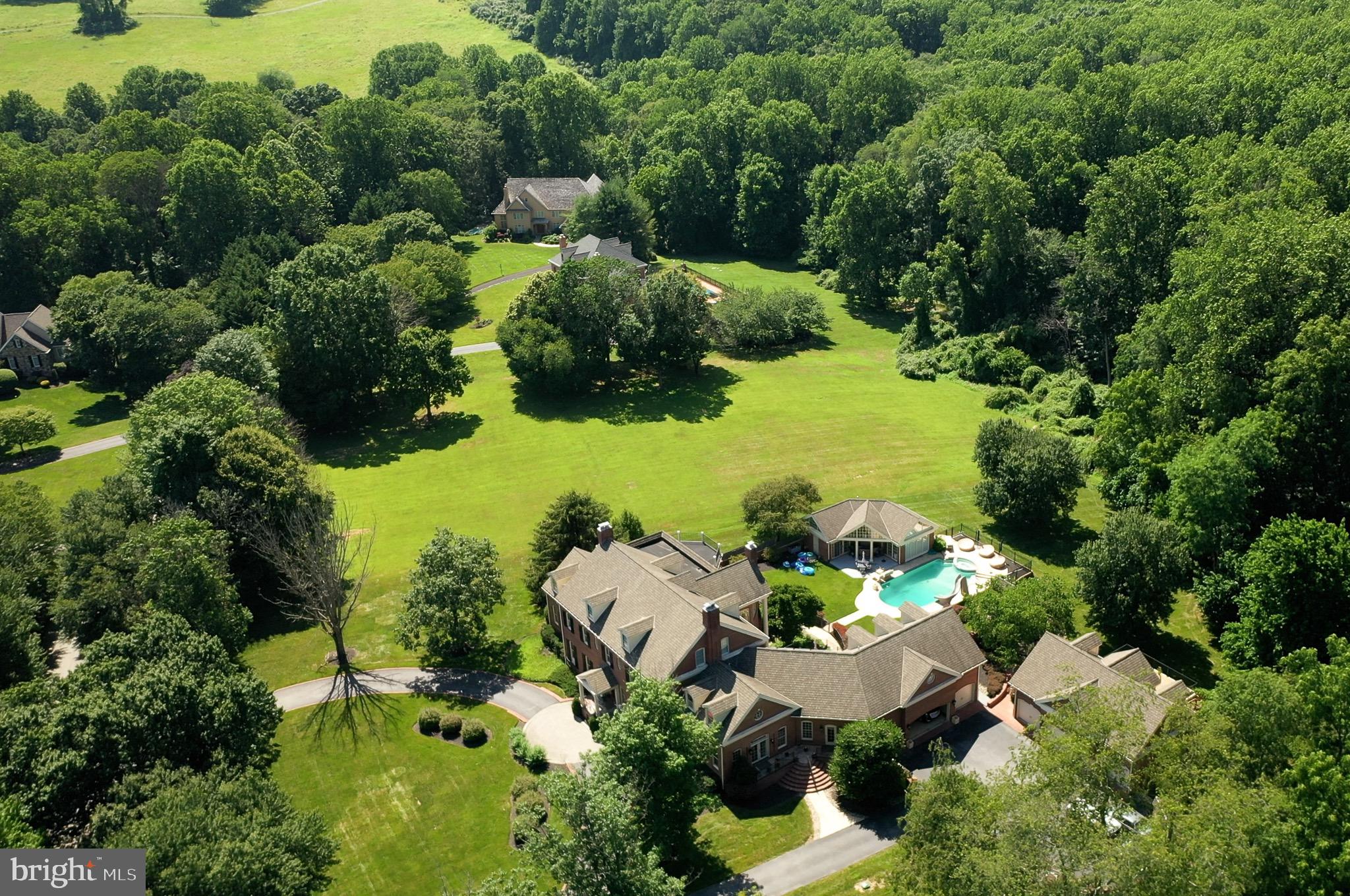 CENTREVILLE - Residential