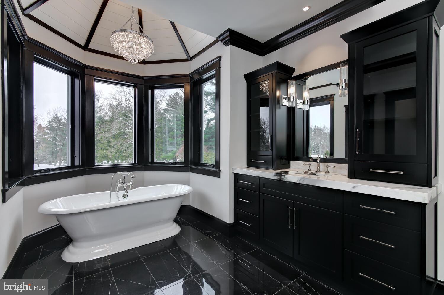 CENTREVILLE - Residential