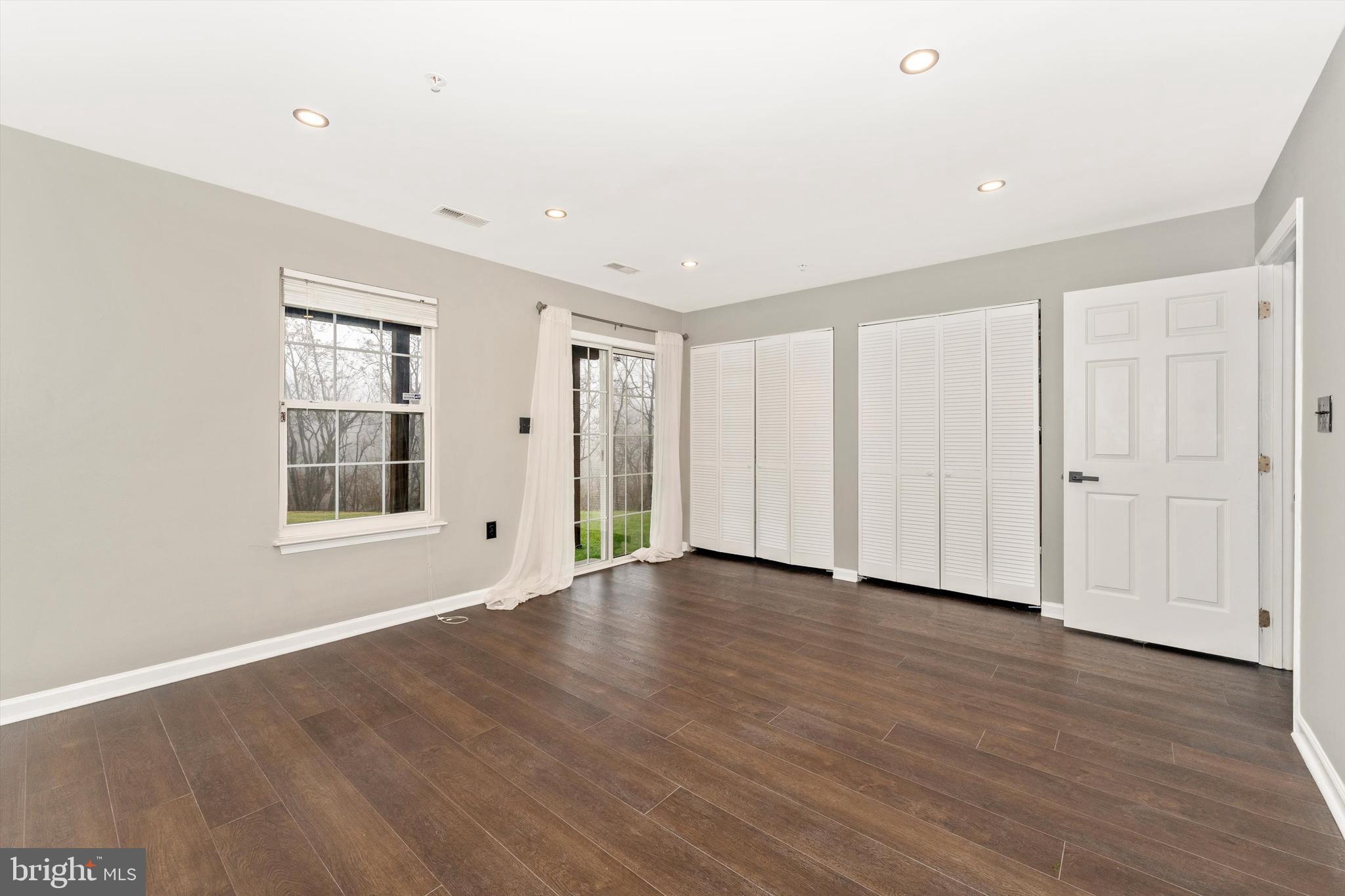 FREDERICKTOWNE VILLAGE - Residential