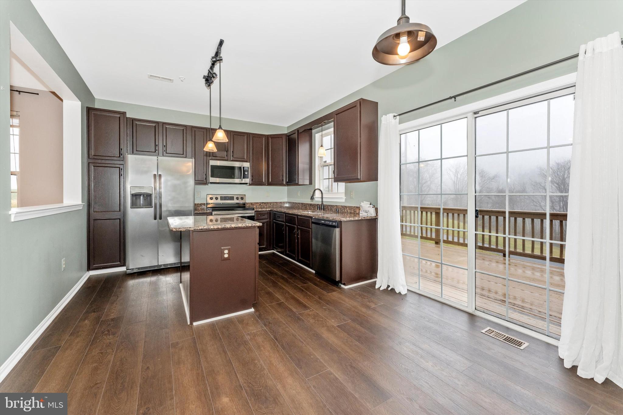 FREDERICKTOWNE VILLAGE - Residential