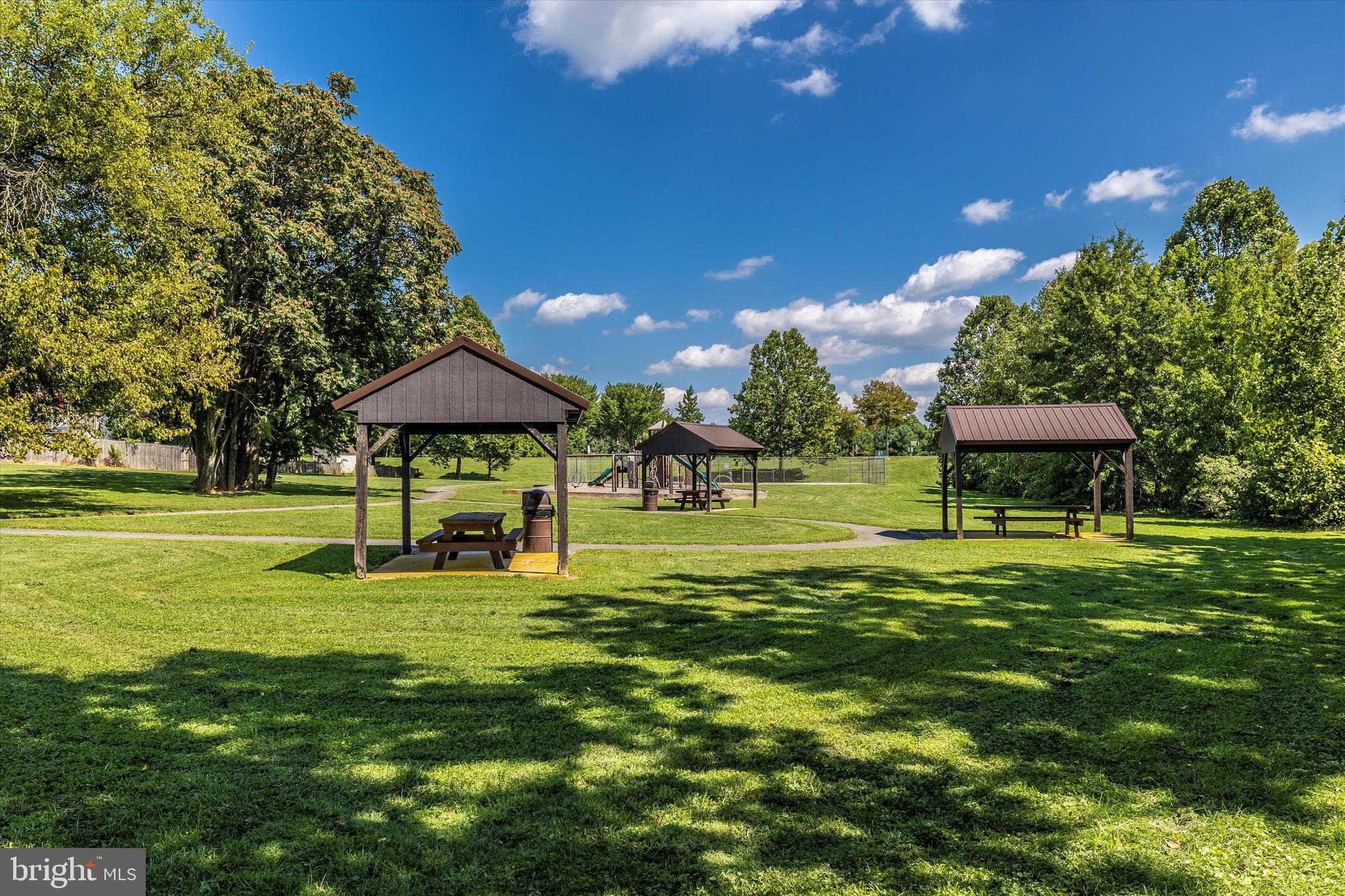 FREDERICKTOWNE VILLAGE - Residential