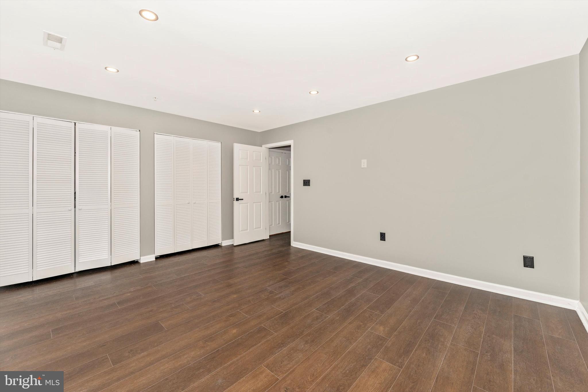 FREDERICKTOWNE VILLAGE - Residential