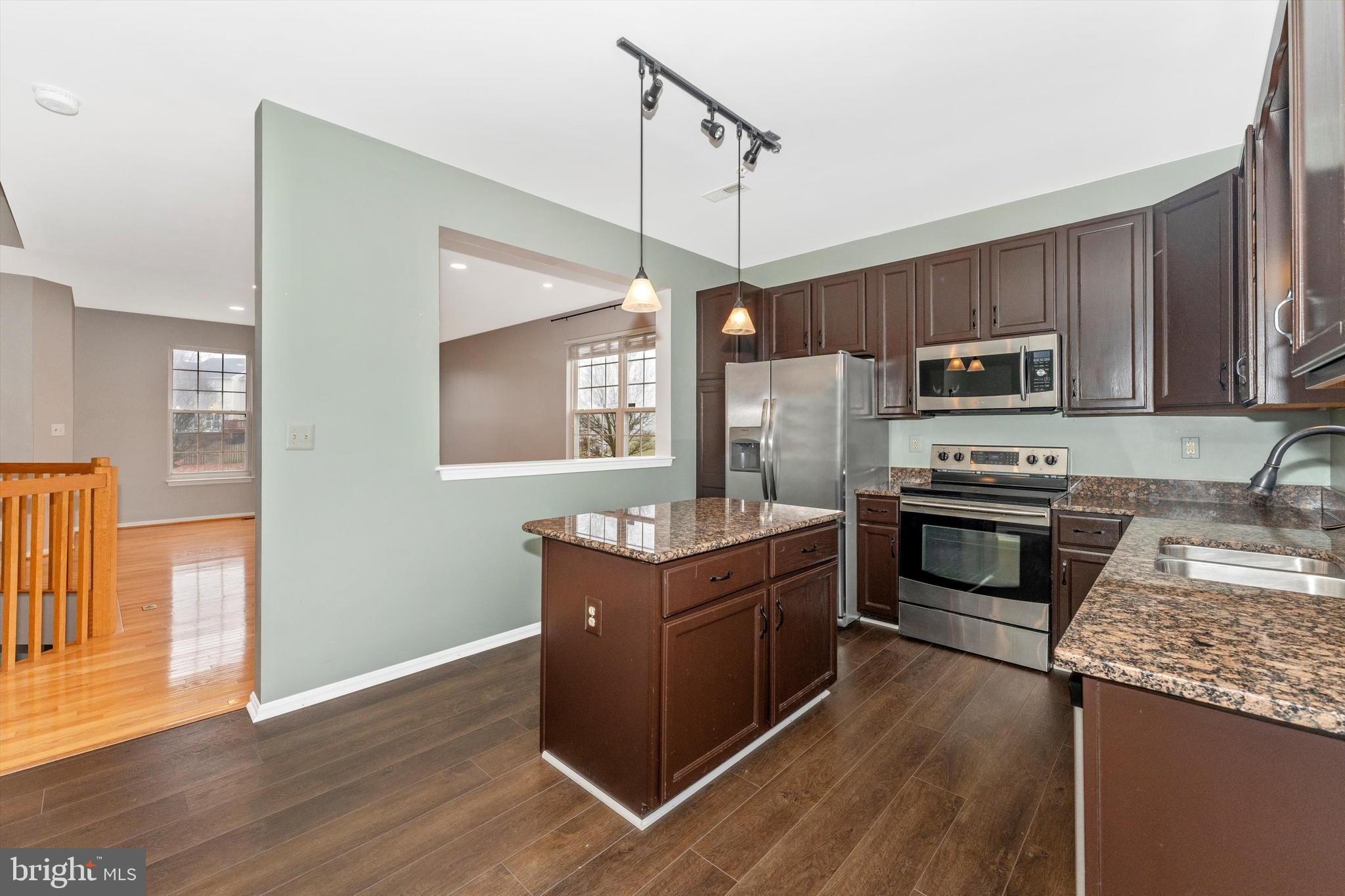 FREDERICKTOWNE VILLAGE - Residential