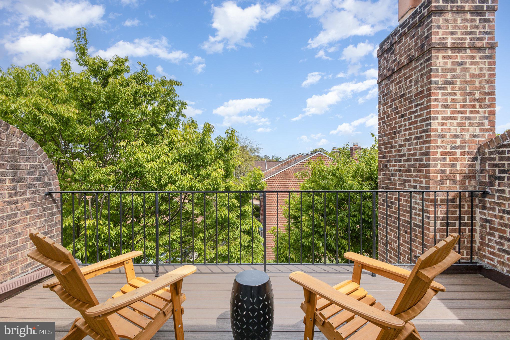 OLD BALLSTON TOWN - Residential