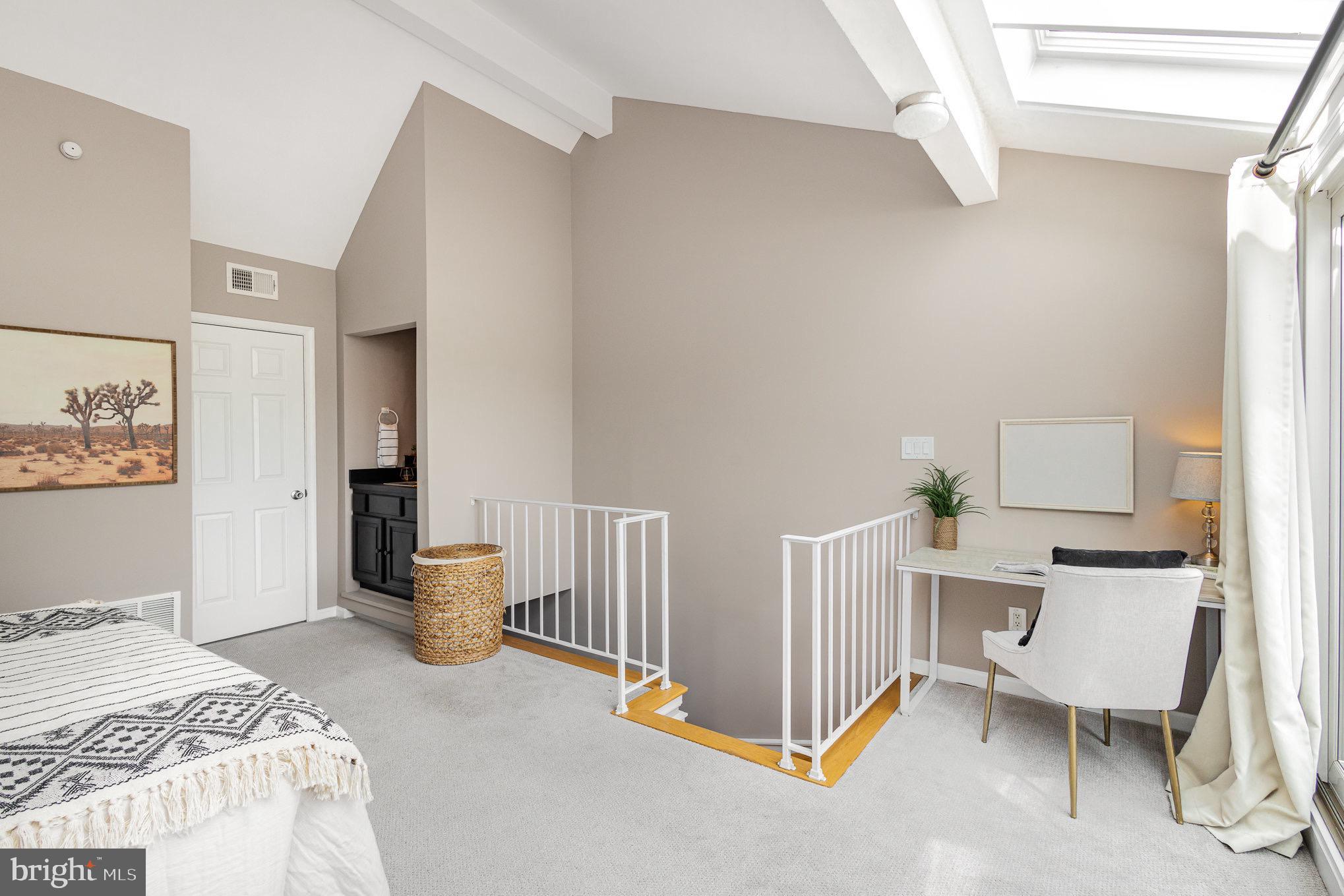 OLD BALLSTON TOWN - Residential