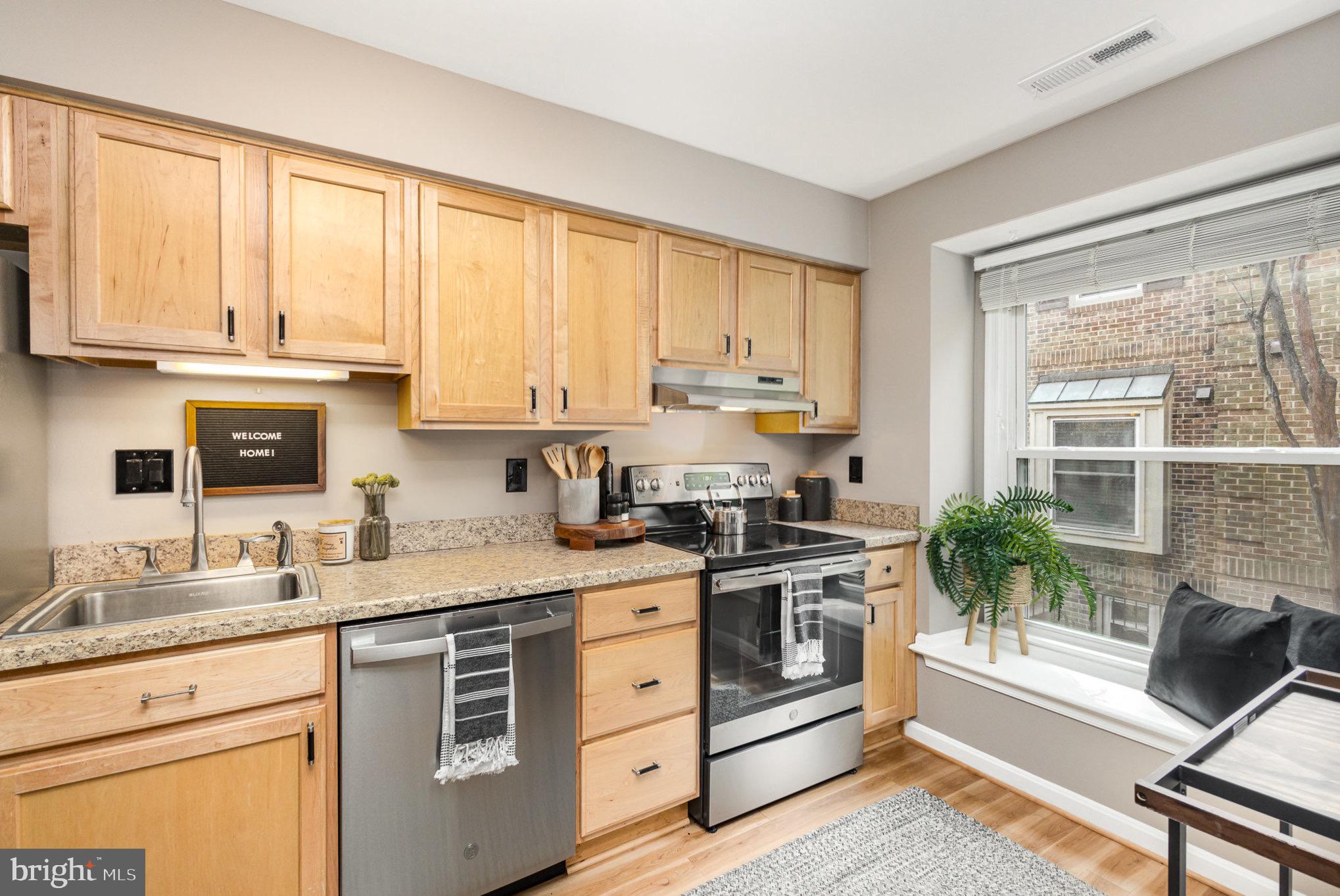 OLD BALLSTON TOWN - Residential