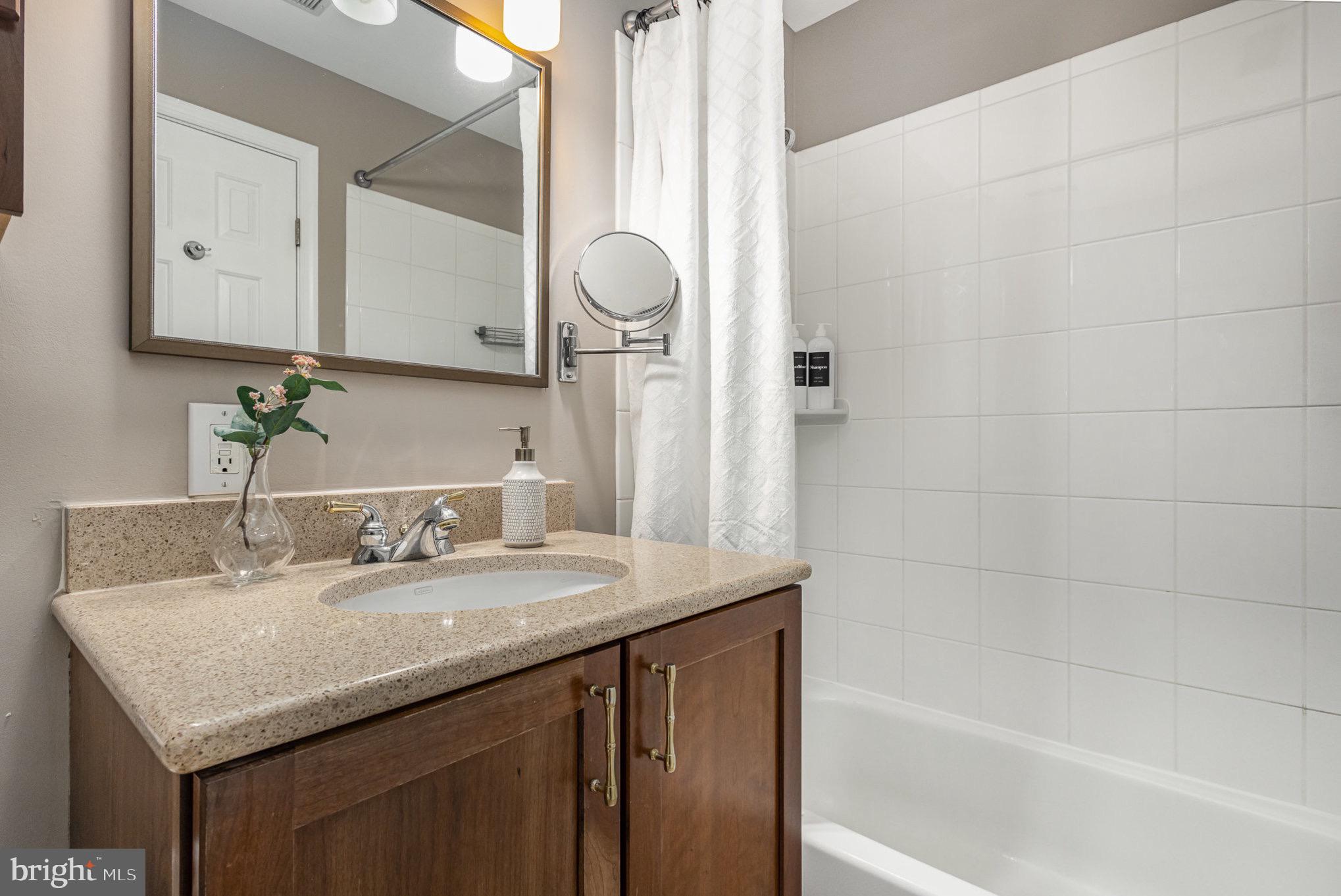 OLD BALLSTON TOWN - Residential