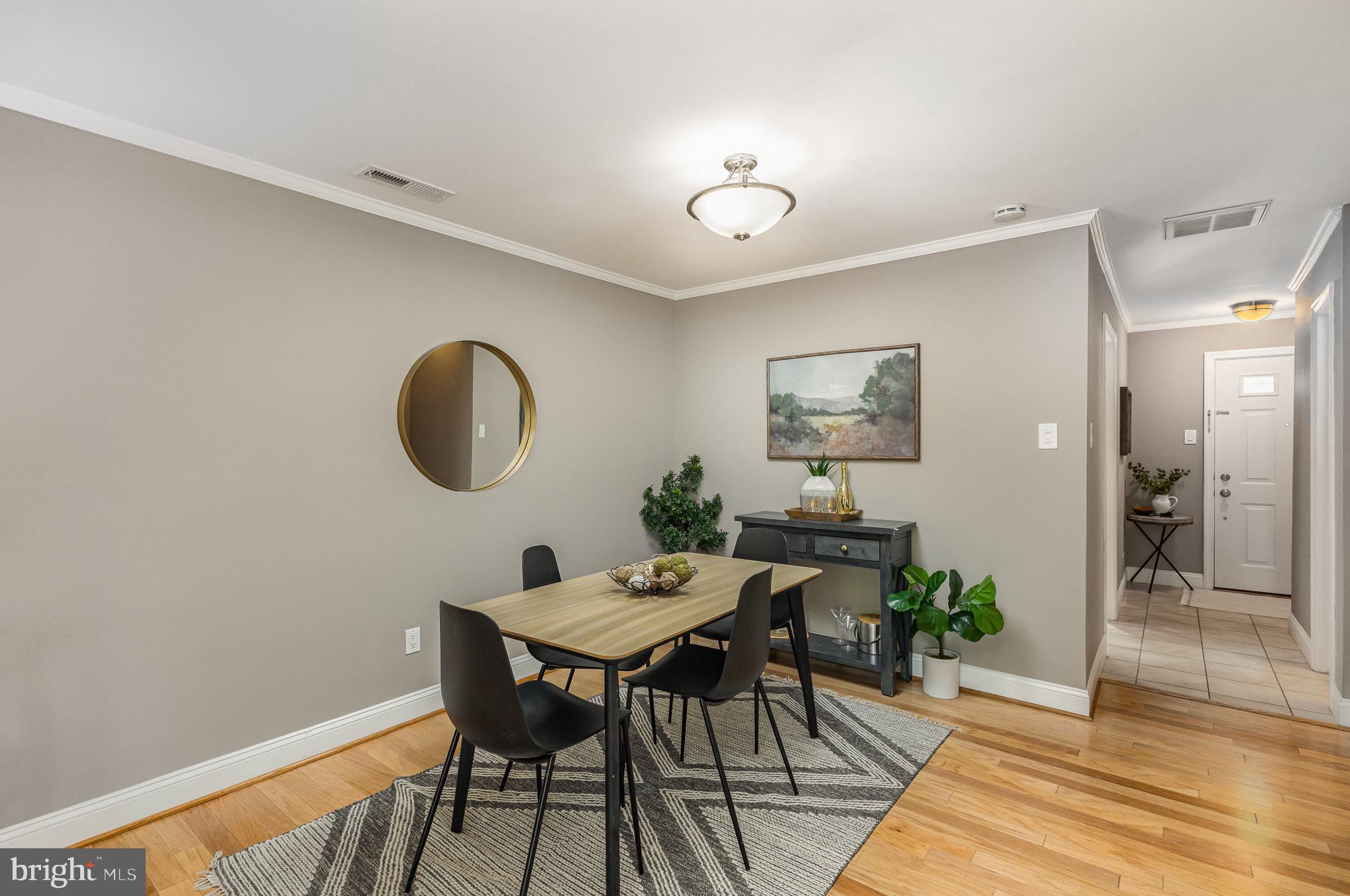 OLD BALLSTON TOWN - Residential