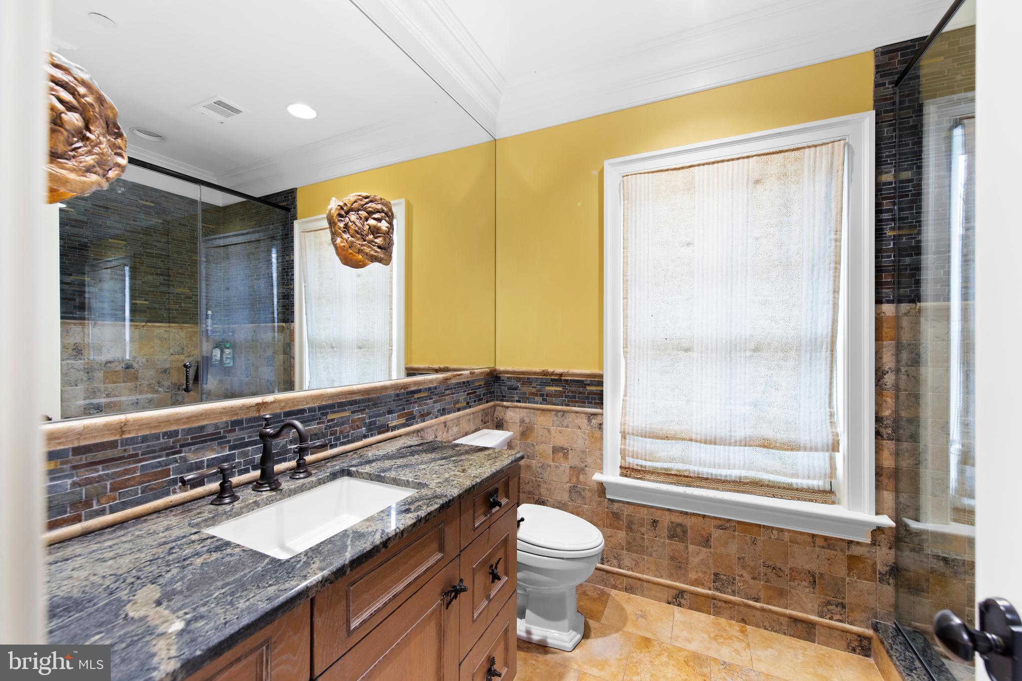 POTOMAC OUTSIDE - Residential