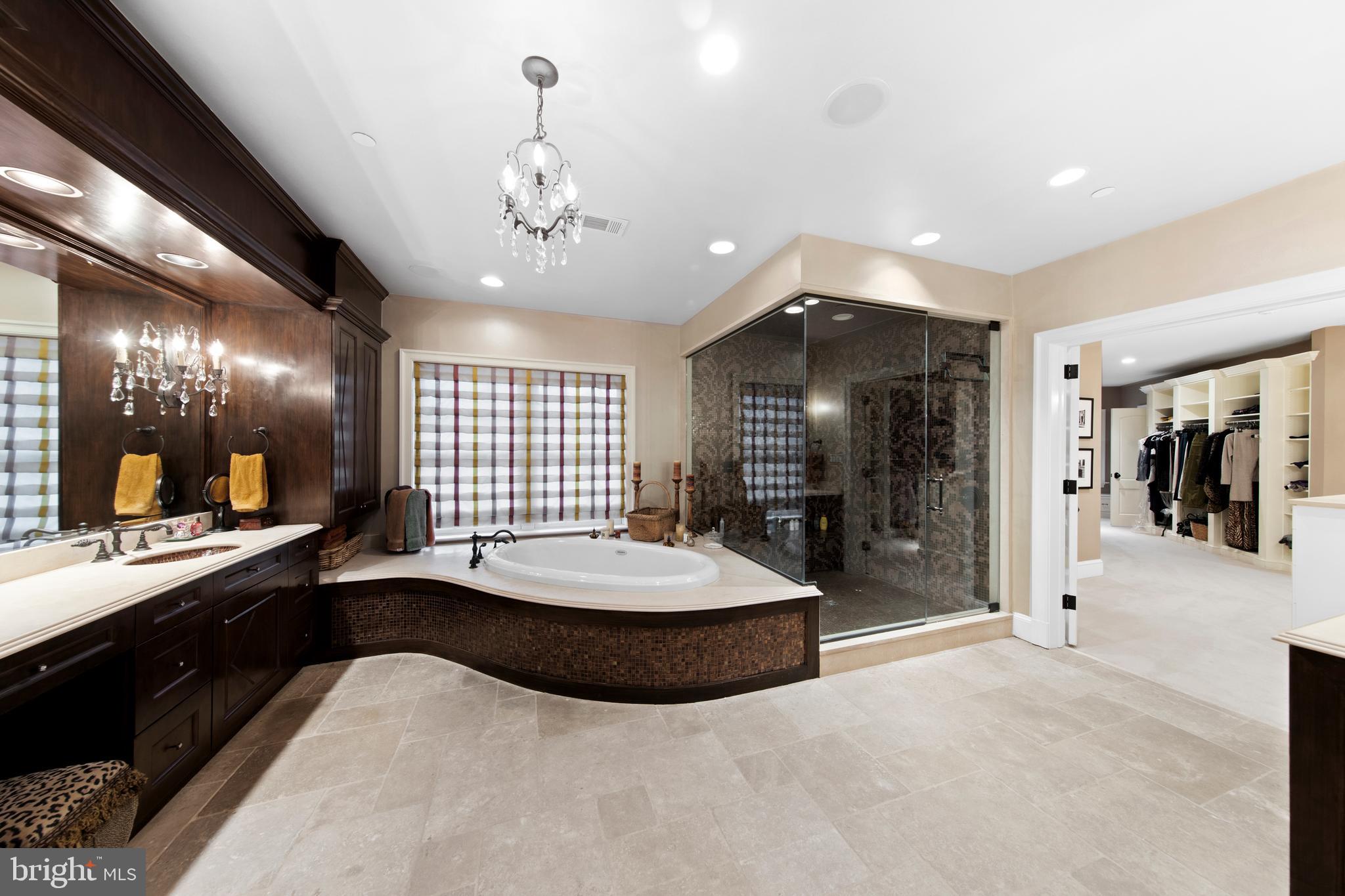 POTOMAC OUTSIDE - Residential