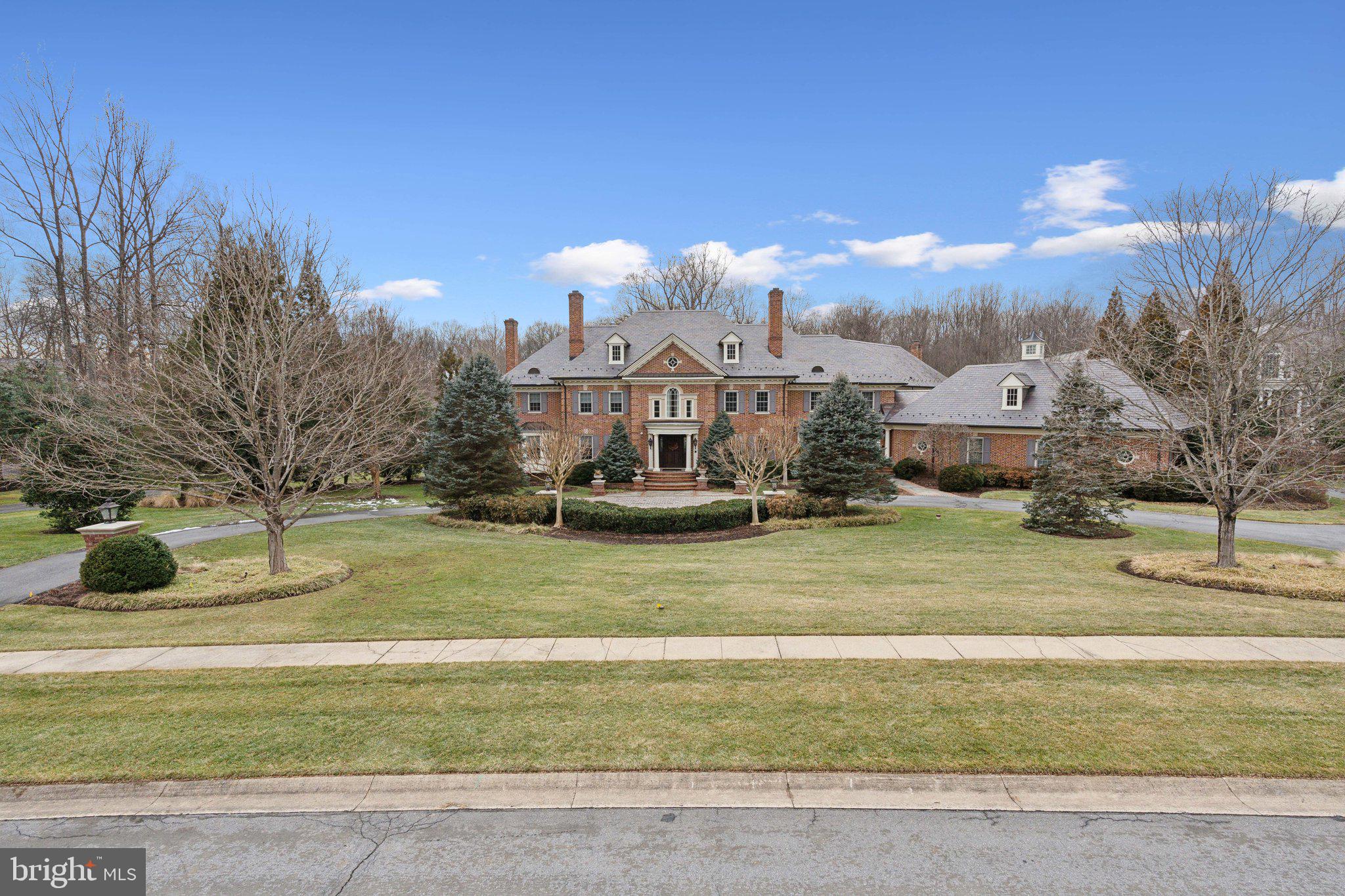 POTOMAC OUTSIDE - Residential