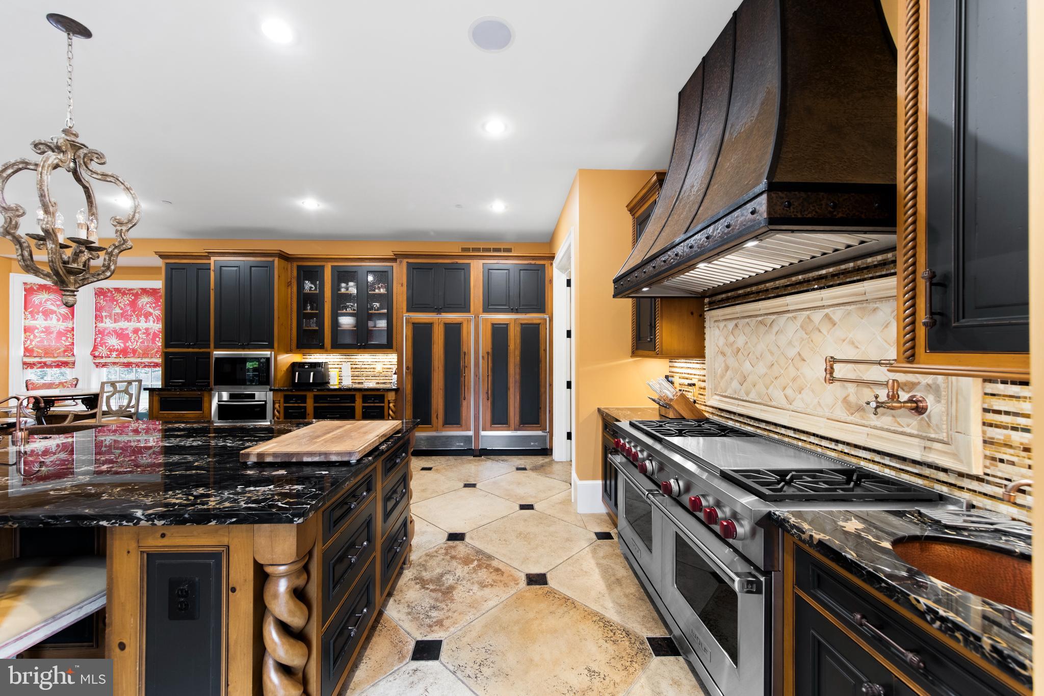 POTOMAC OUTSIDE - Residential