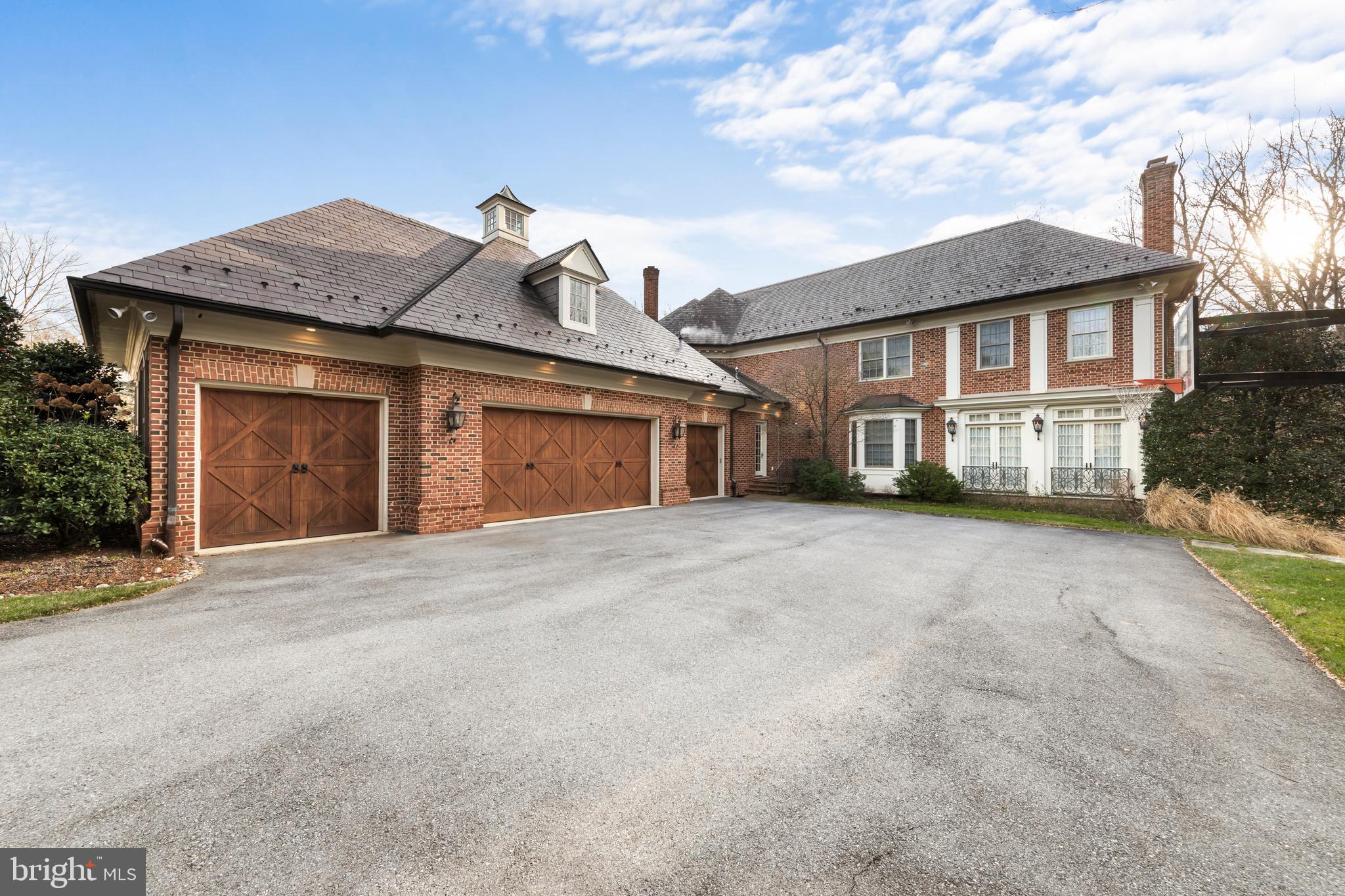 POTOMAC OUTSIDE - Residential