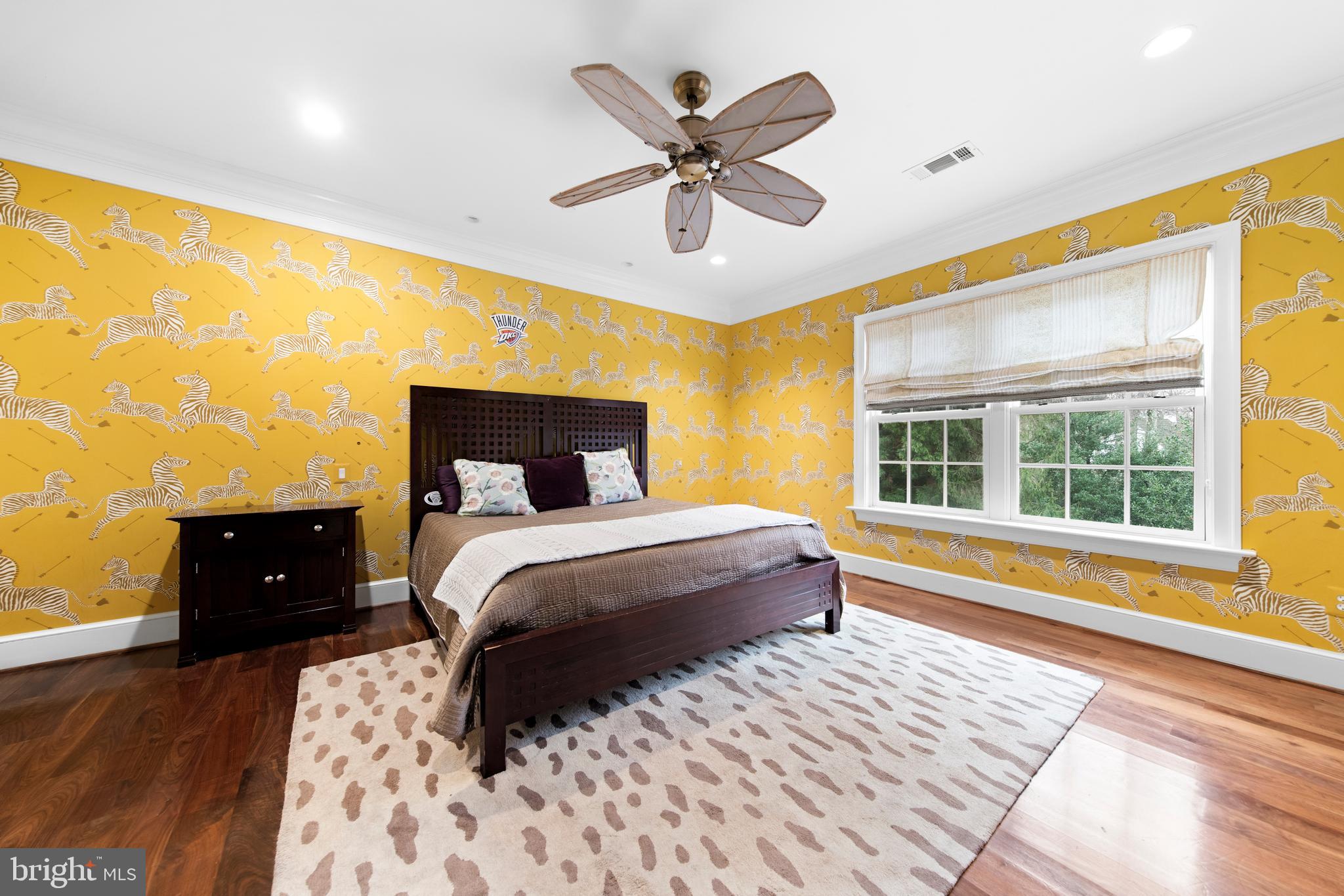 POTOMAC OUTSIDE - Residential