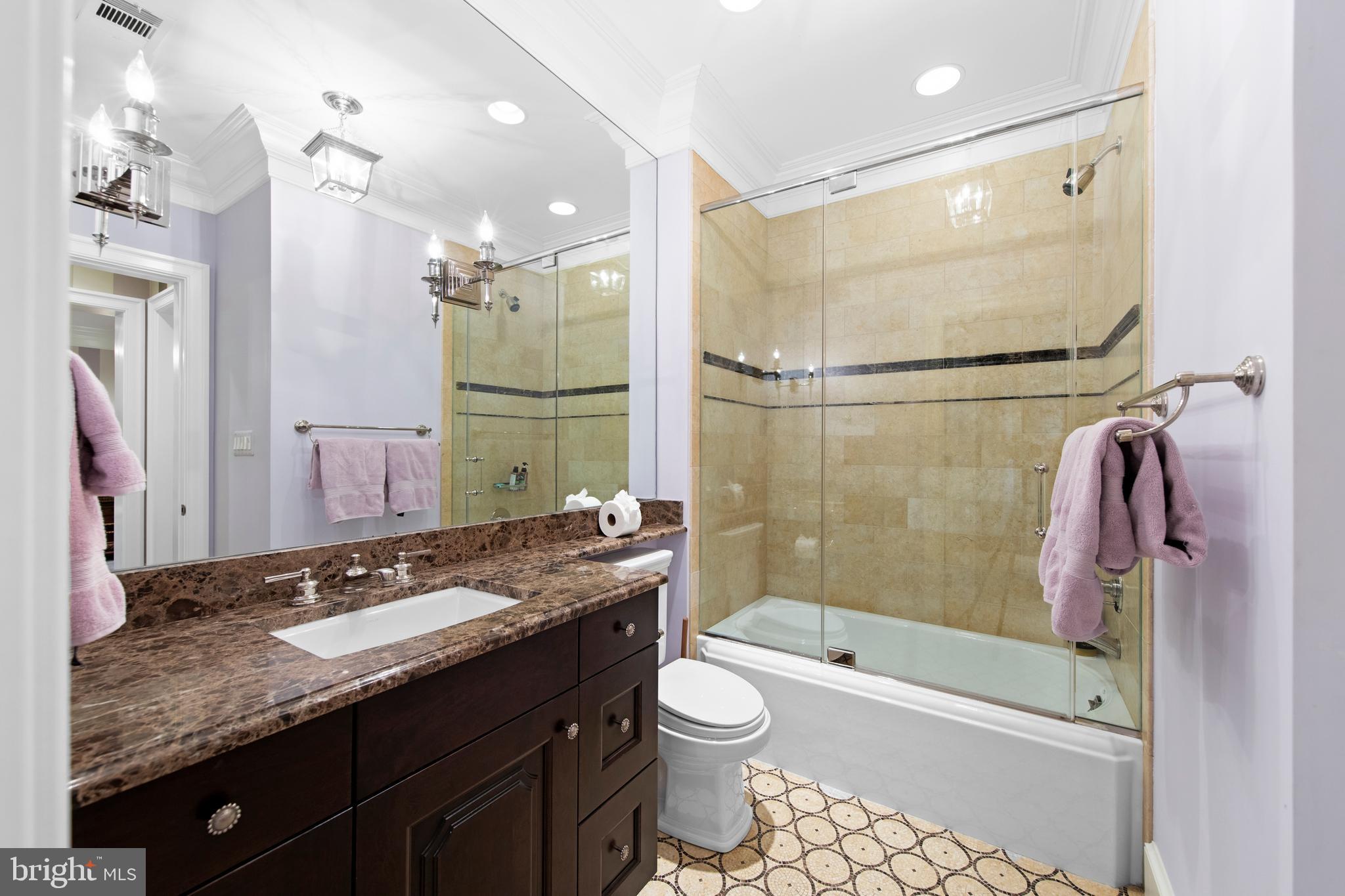 POTOMAC OUTSIDE - Residential