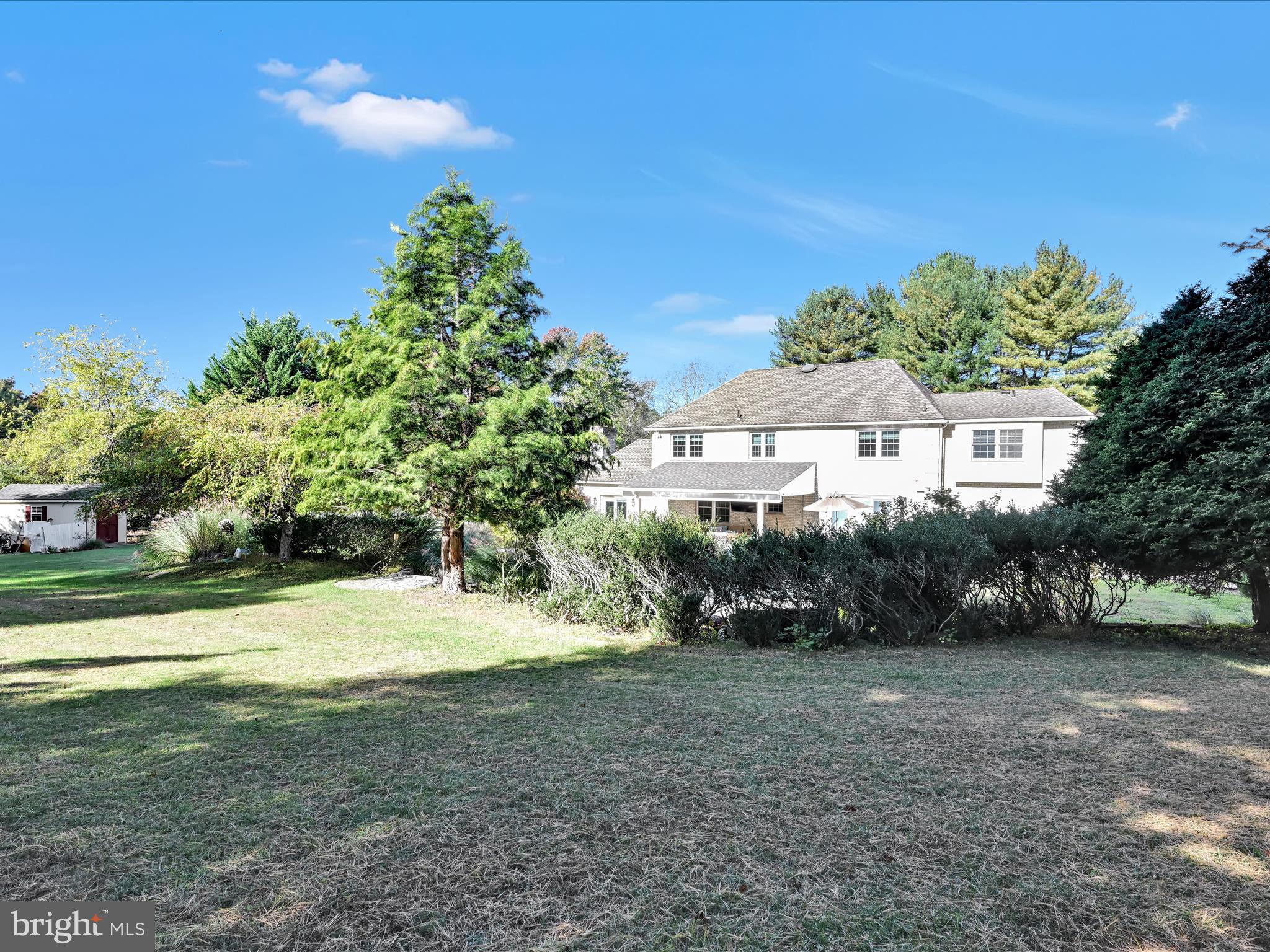 OKEHOCKING HILLS - Residential