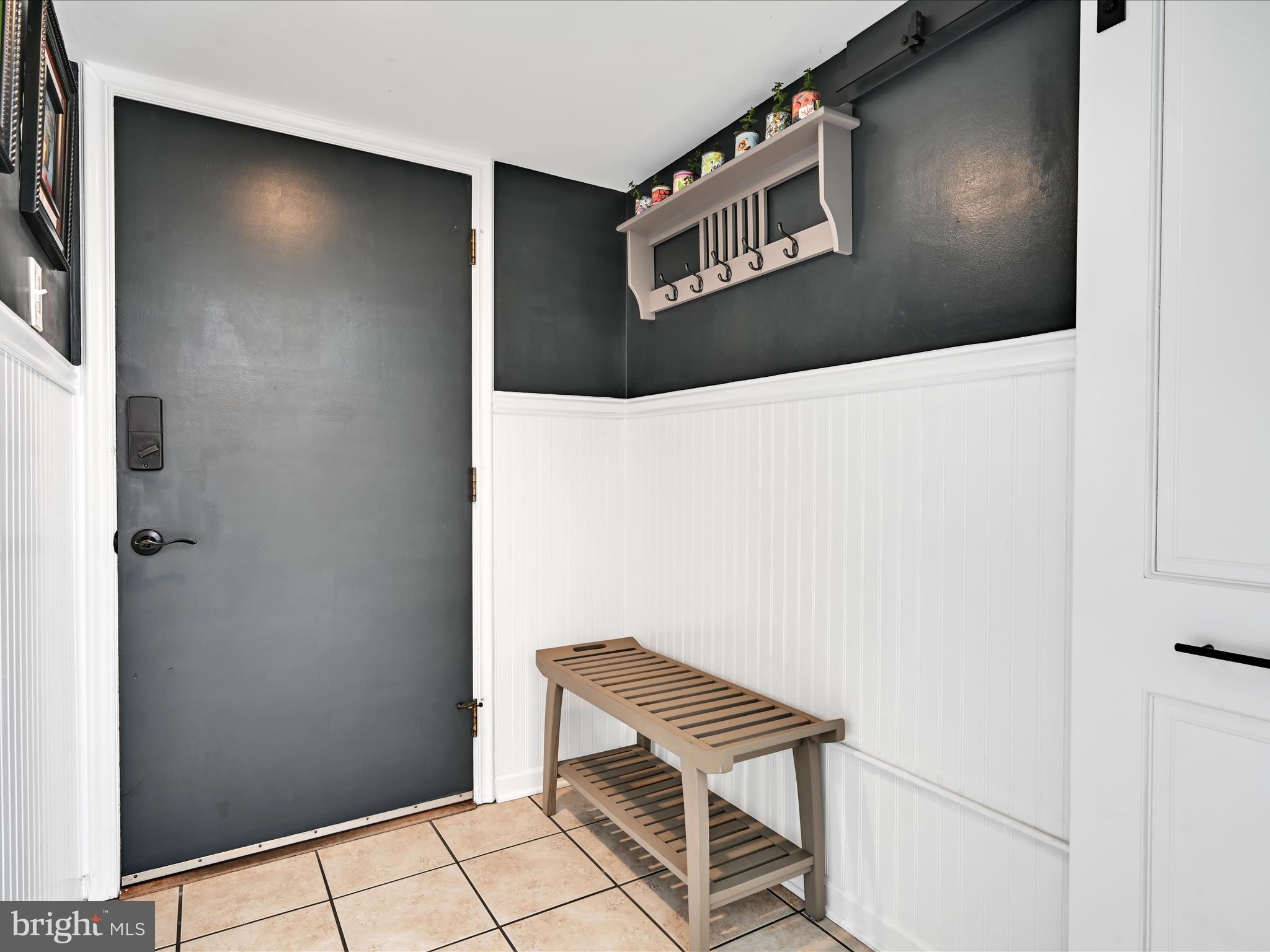 OKEHOCKING HILLS - Residential