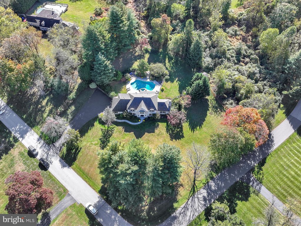 Photo of 1100 Nicole Drive, NEWTOWN SQUARE, PA 19073 (MLS # PADE2102546)