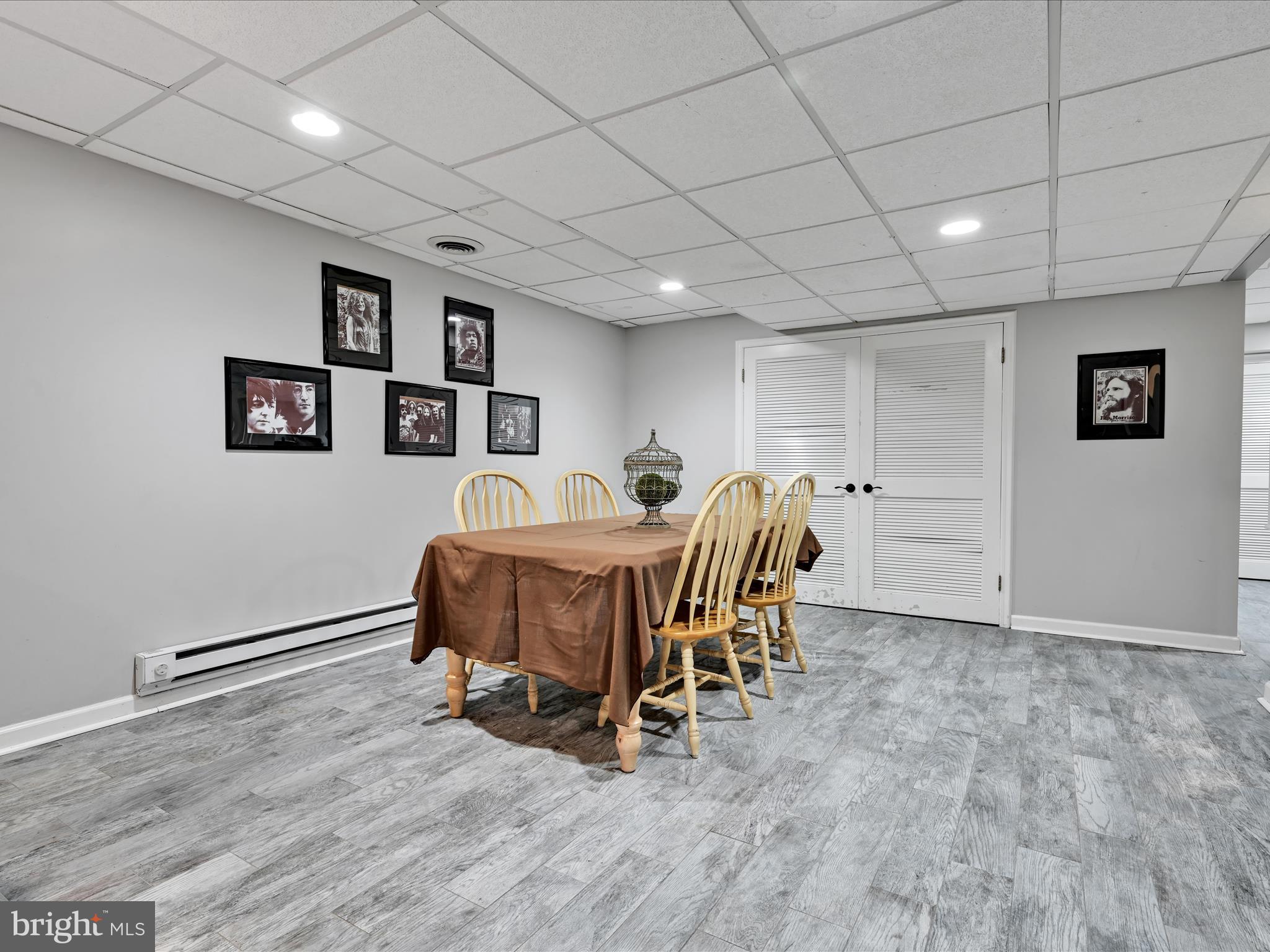 OKEHOCKING HILLS - Residential