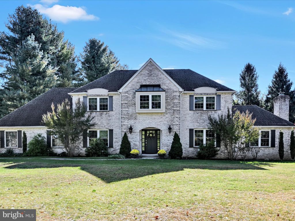 Photo of 1100 Nicole Drive, NEWTOWN SQUARE, PA 19073 (MLS # PADE2102546)