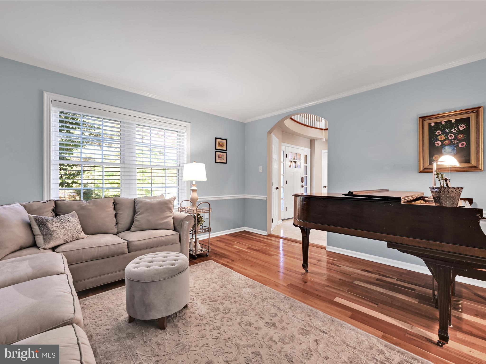 OKEHOCKING HILLS - Residential