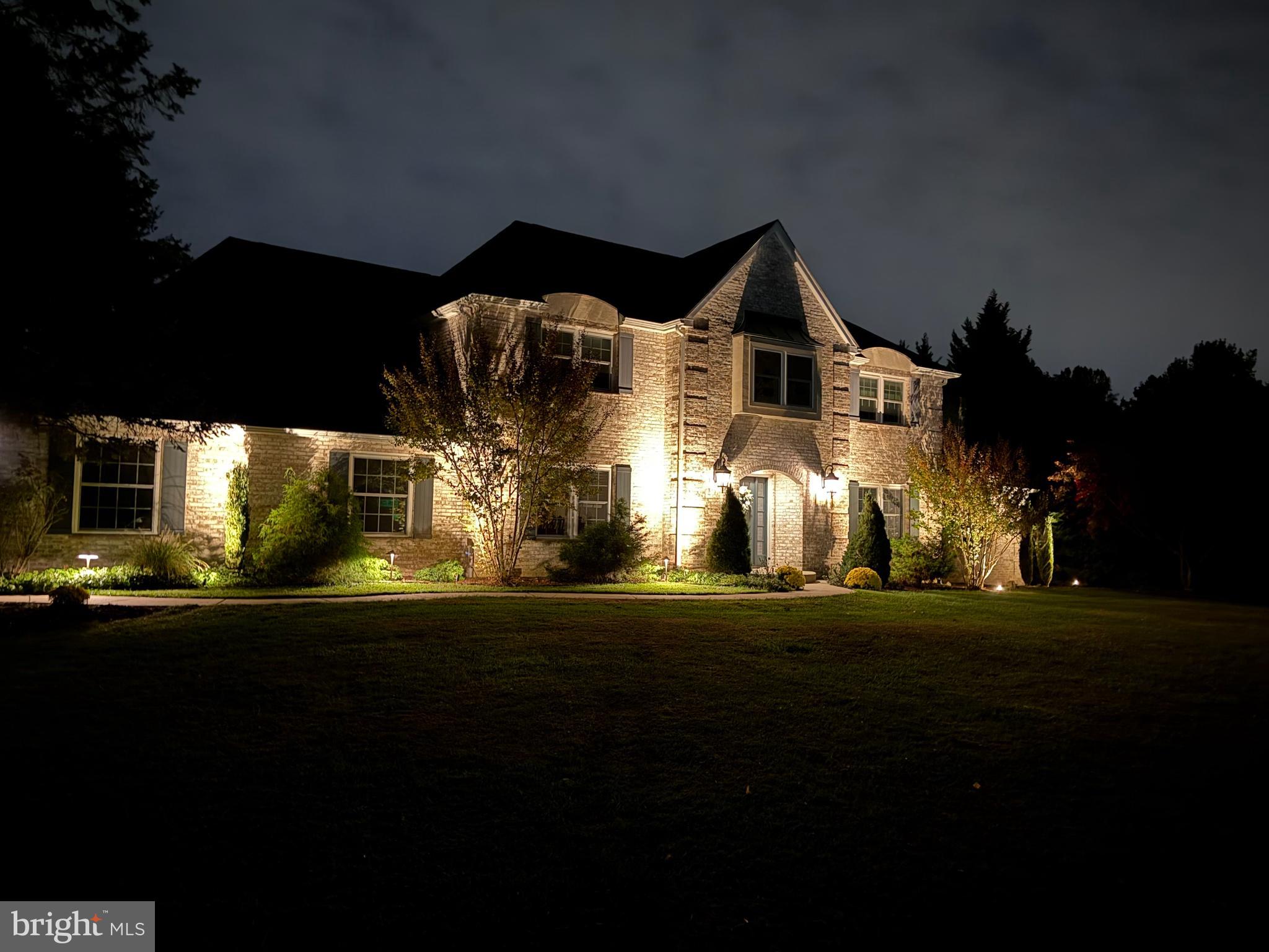 OKEHOCKING HILLS - Residential