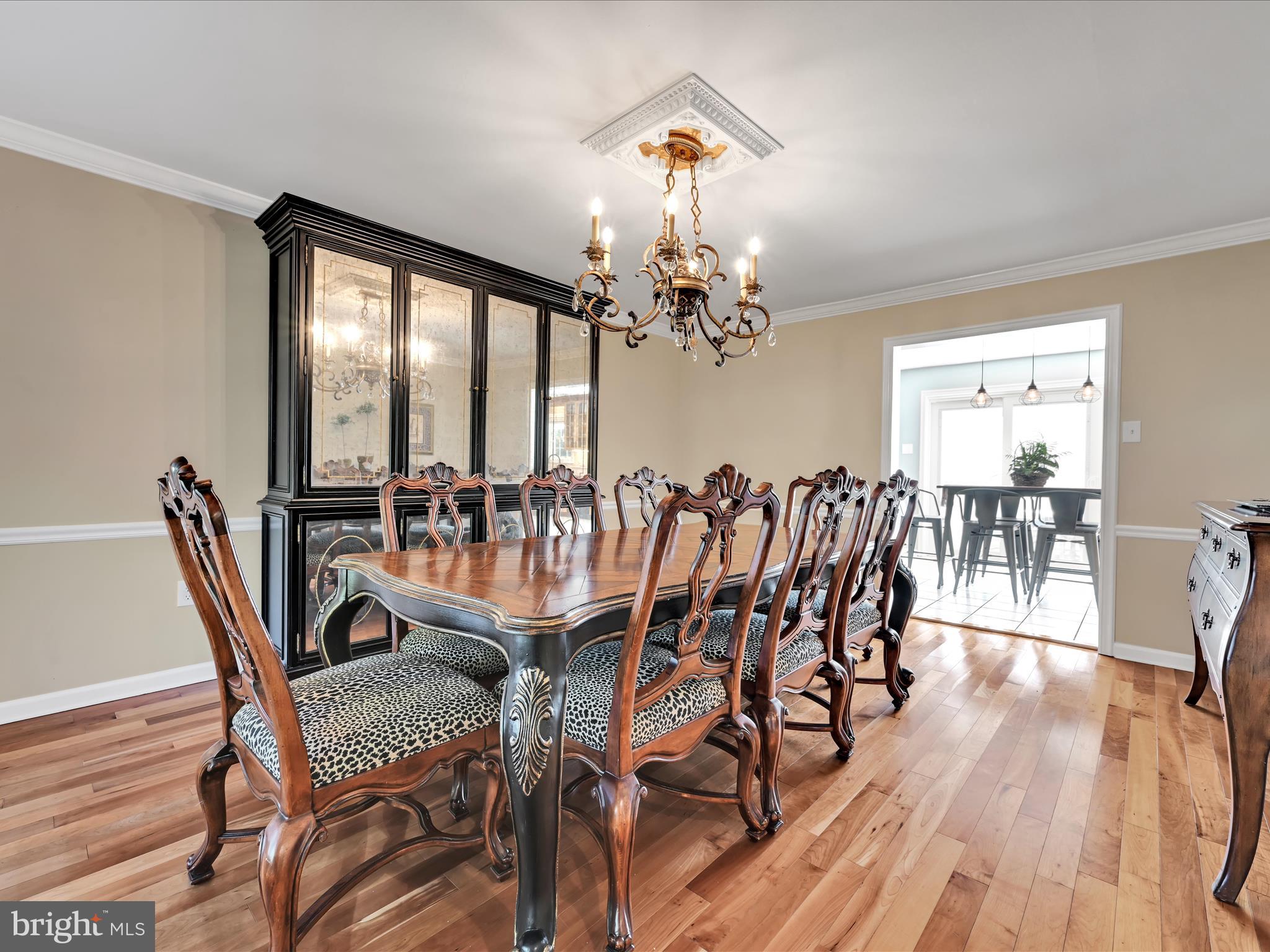 OKEHOCKING HILLS - Residential