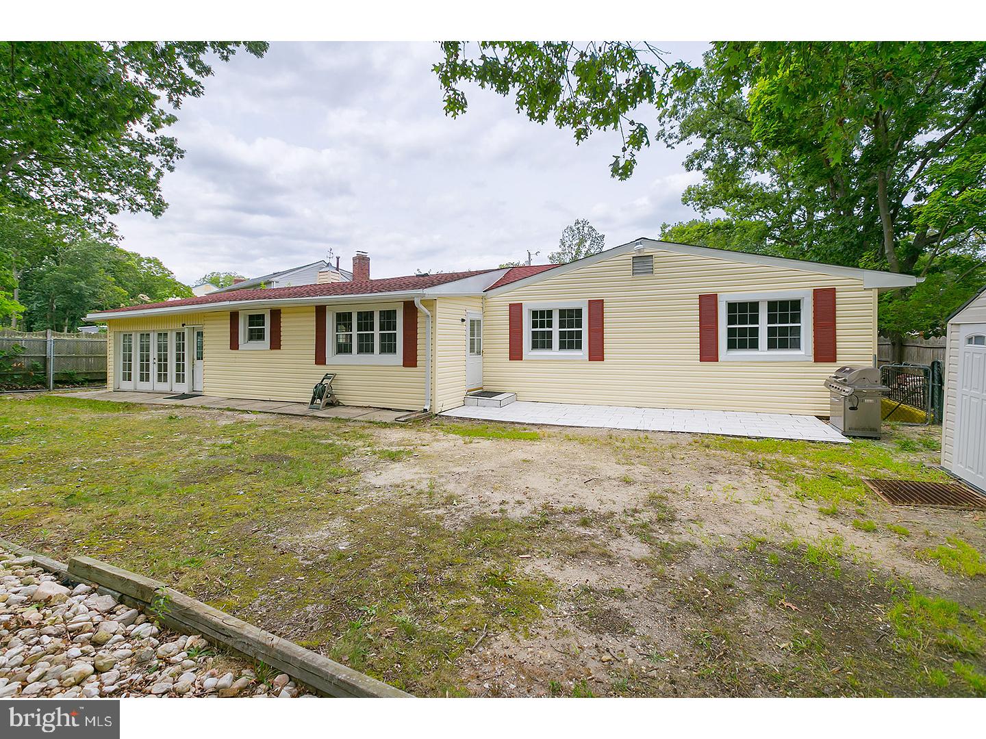 WHITMAN SQUARE - Residential Lease