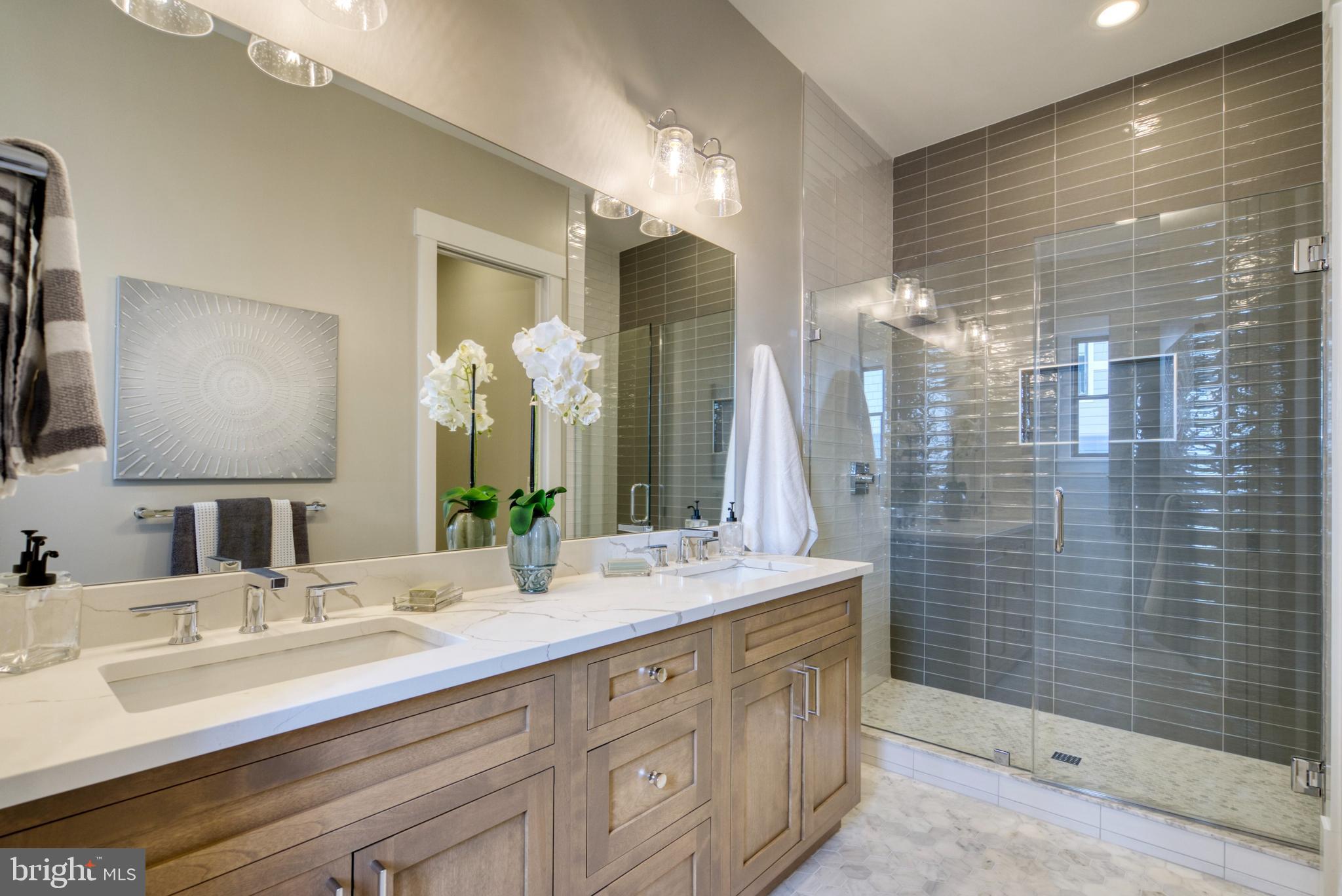 BROYHILLS MCLEAN ESTATES - Residential