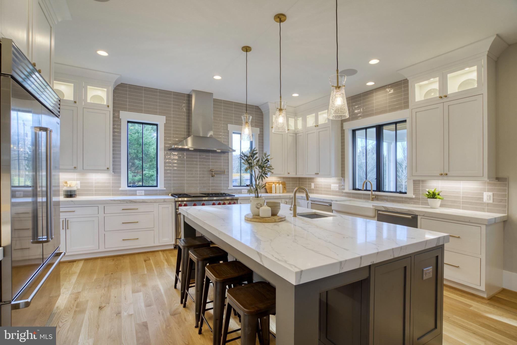 BROYHILLS MCLEAN ESTATES - Residential