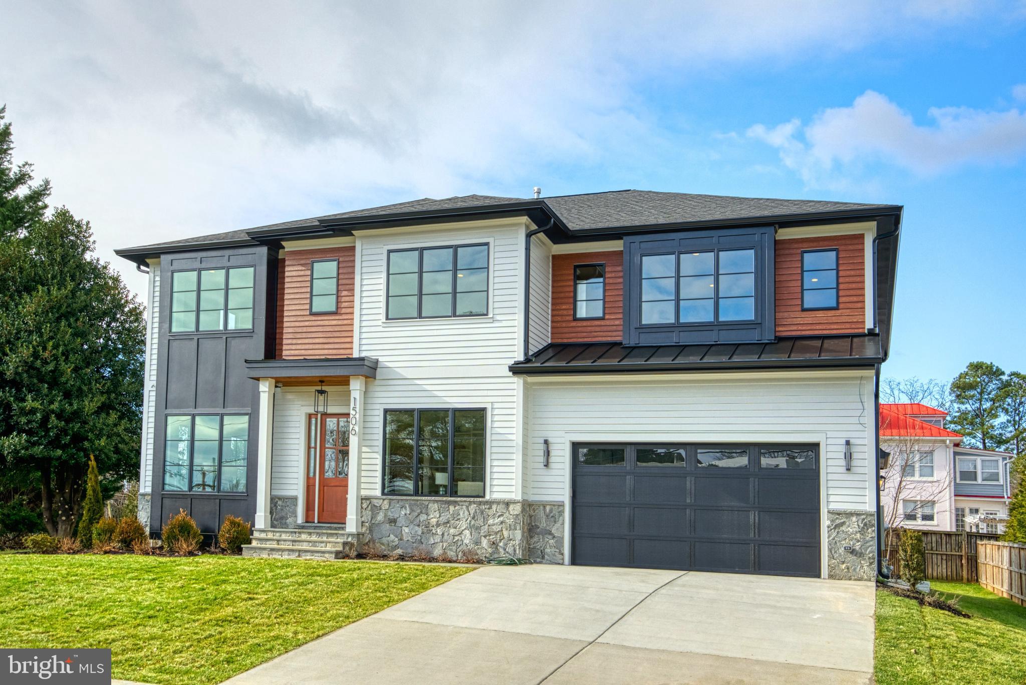 BROYHILLS MCLEAN ESTATES - Residential