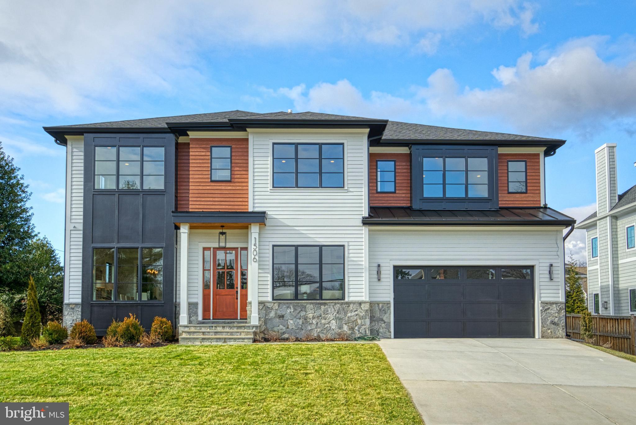 BROYHILLS MCLEAN ESTATES - Residential