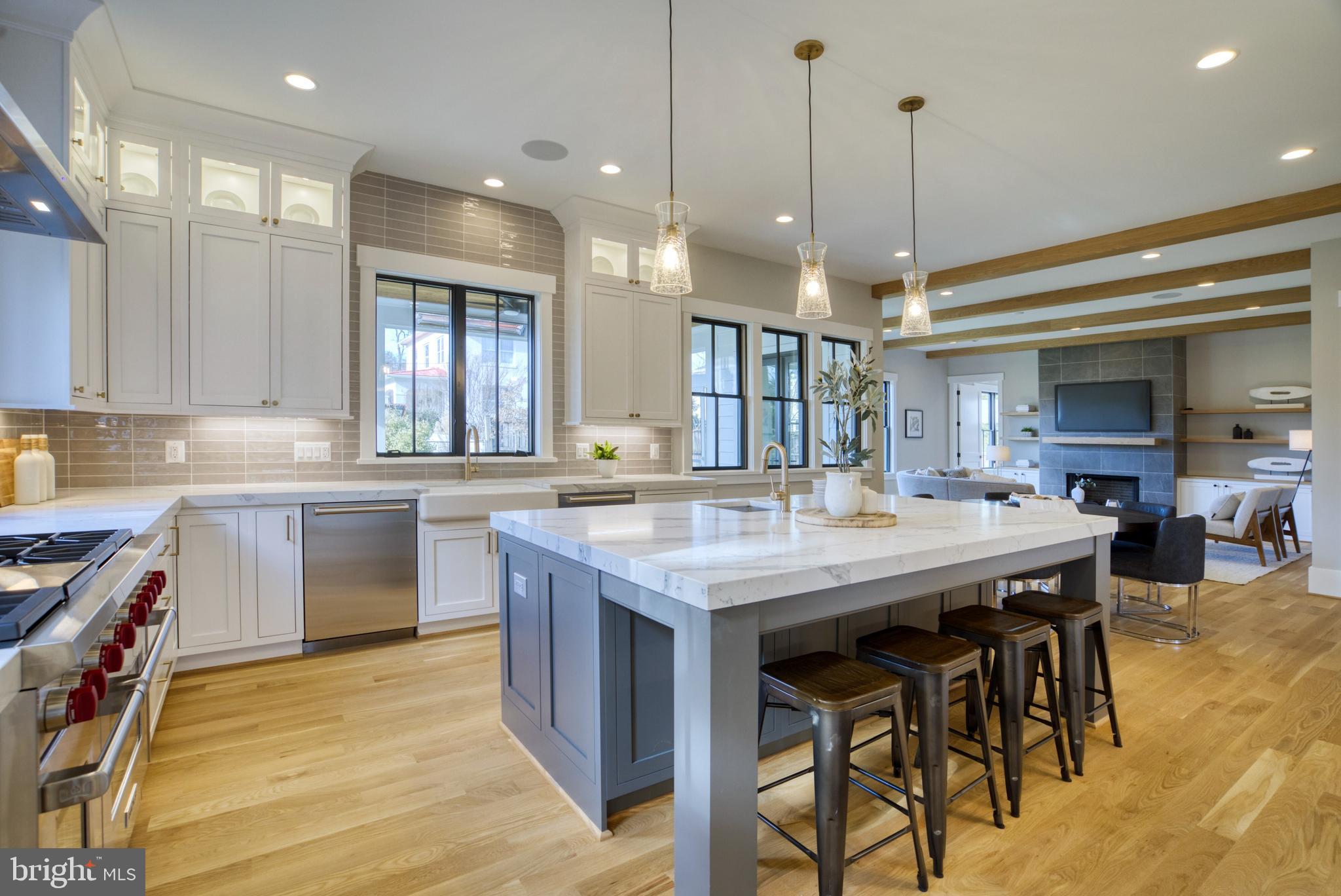 BROYHILLS MCLEAN ESTATES - Residential