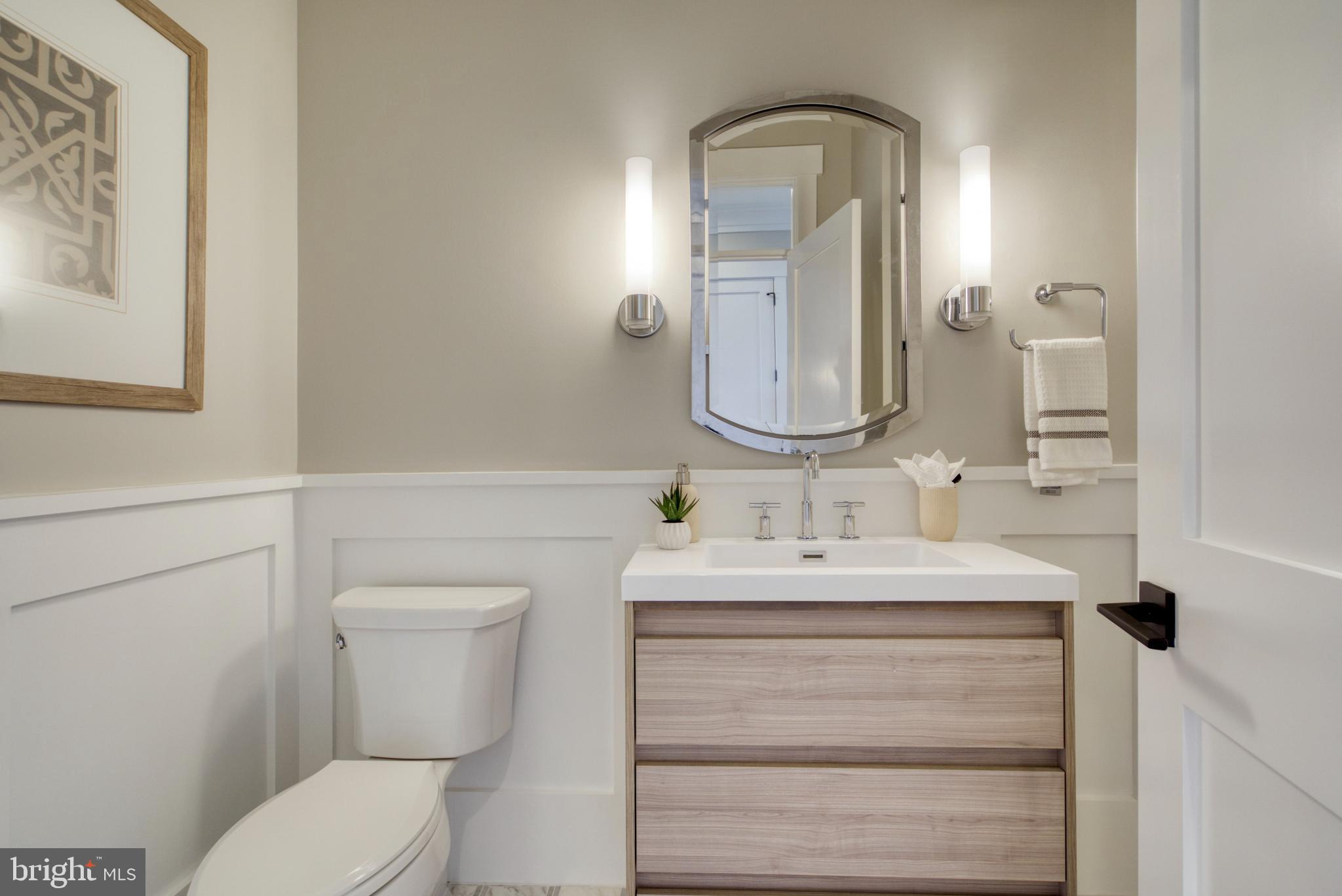 BROYHILLS MCLEAN ESTATES - Residential