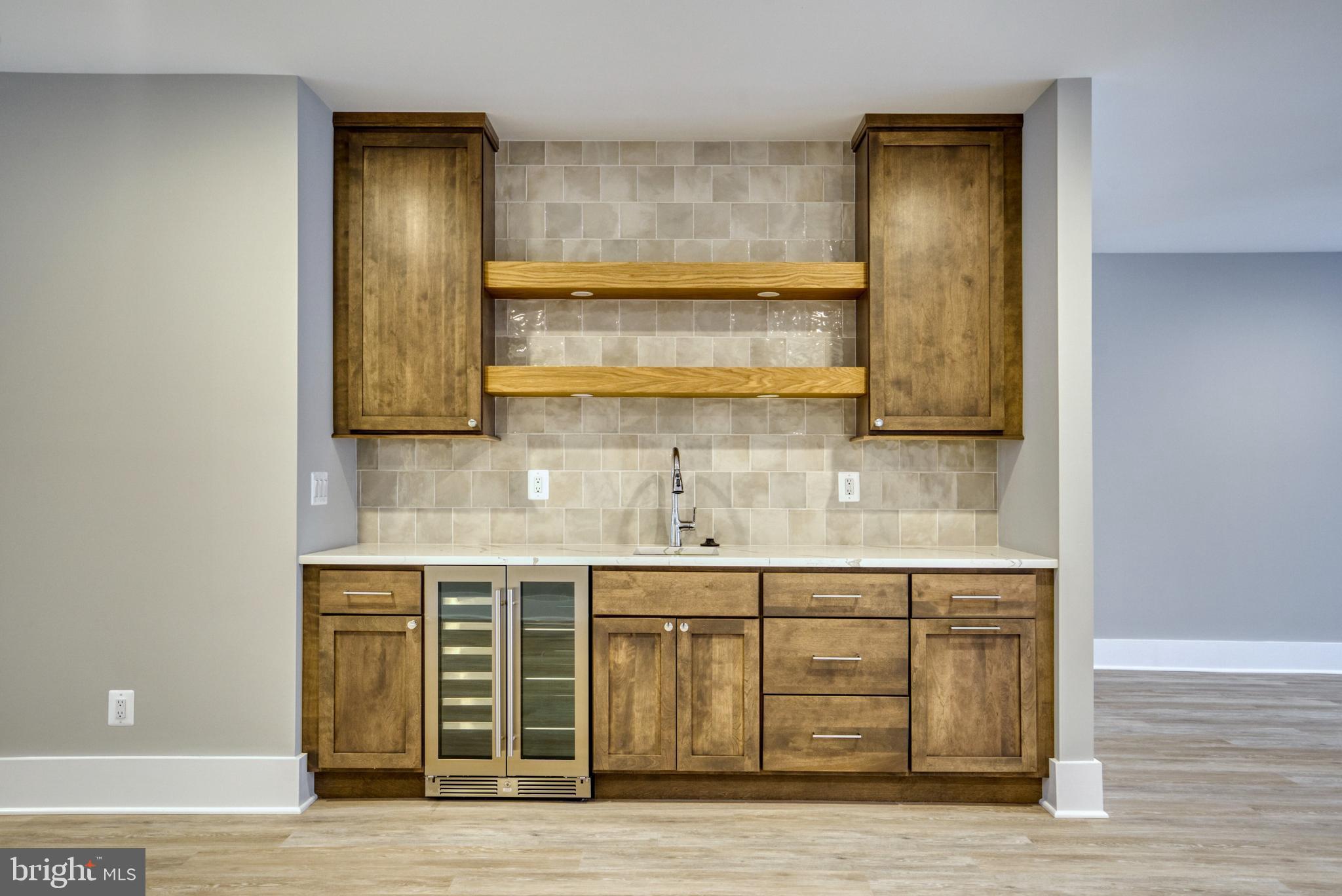 BROYHILLS MCLEAN ESTATES - Residential