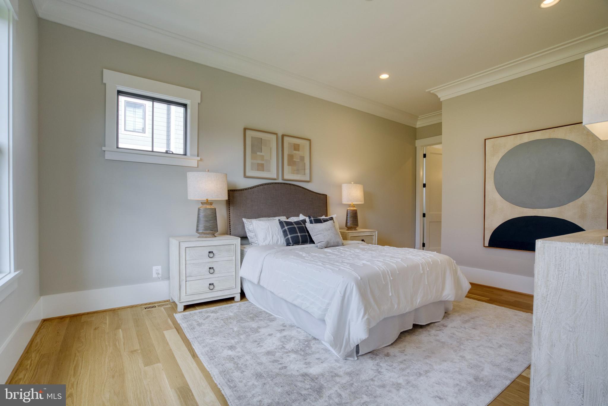 BROYHILLS MCLEAN ESTATES - Residential