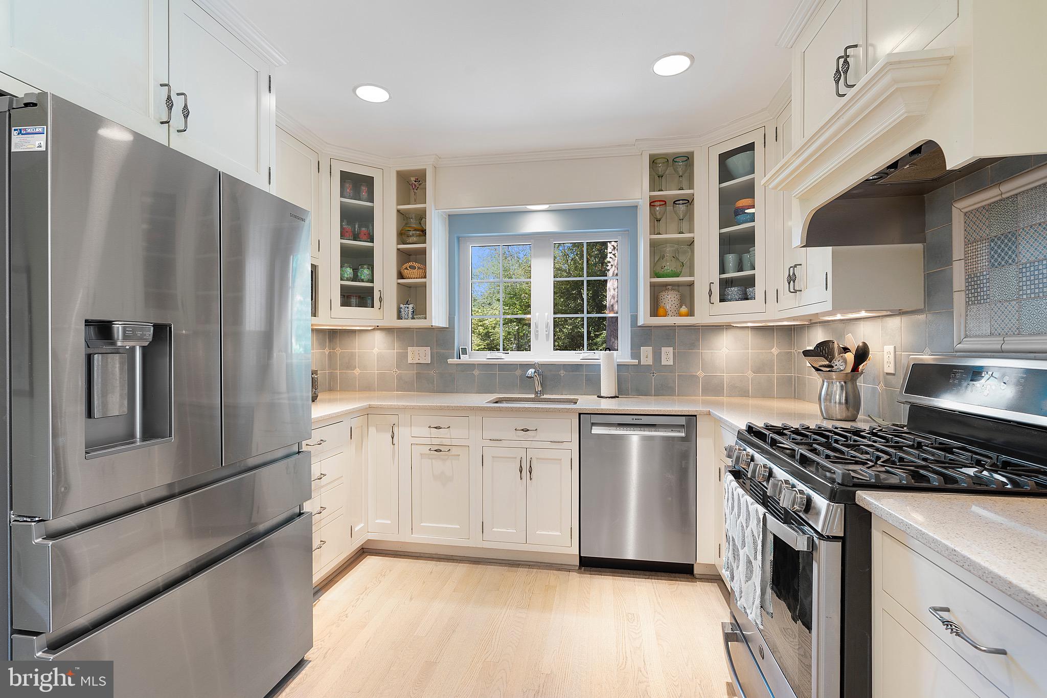 SHIRLEY WOODS - Residential