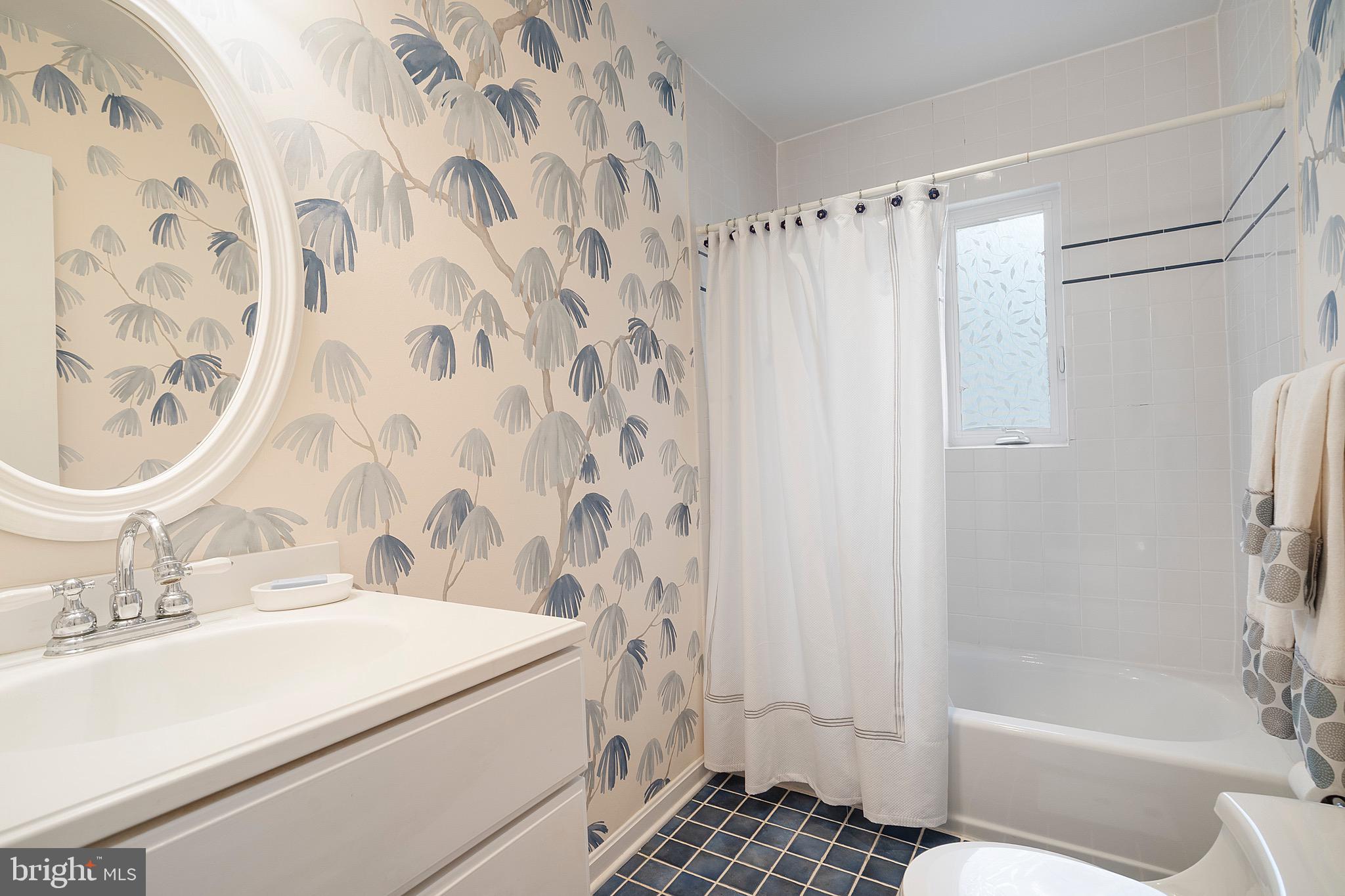 SHIRLEY WOODS - Residential