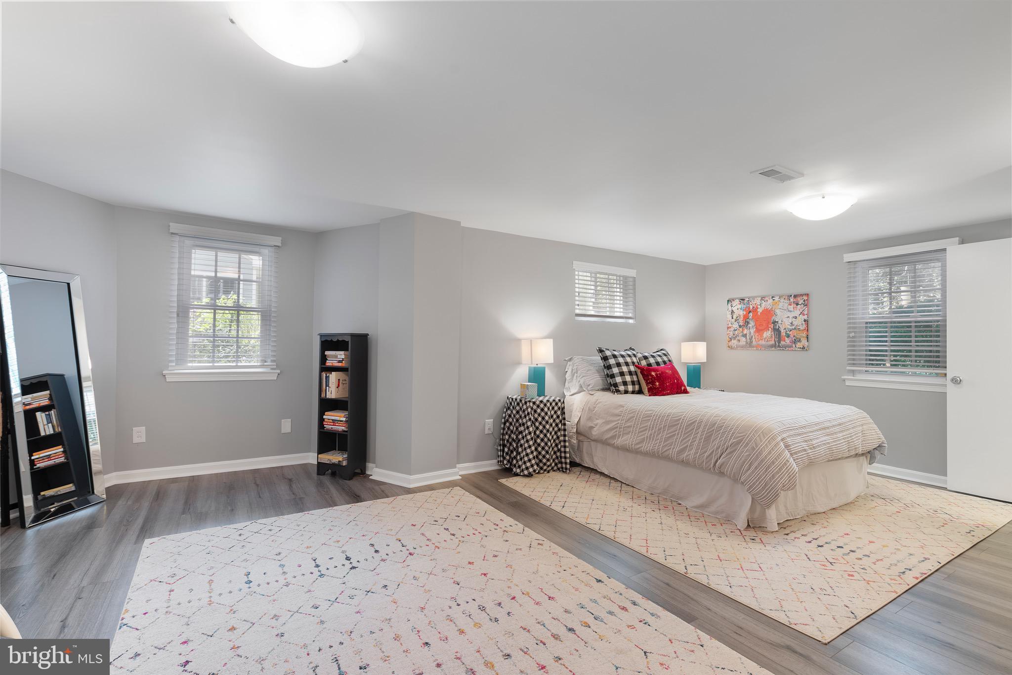 SHIRLEY WOODS - Residential