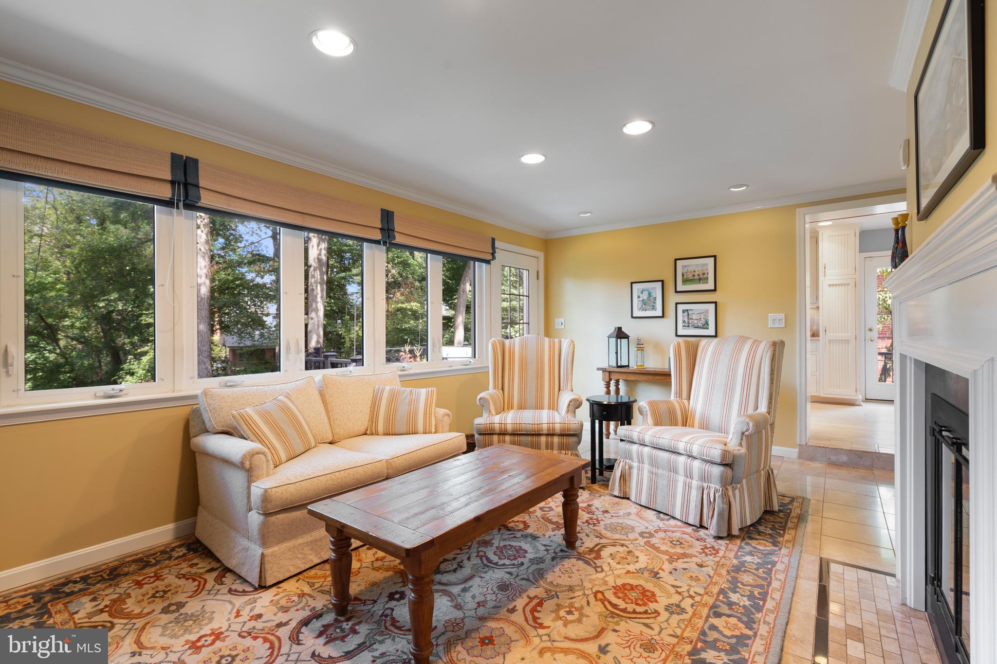 SHIRLEY WOODS - Residential