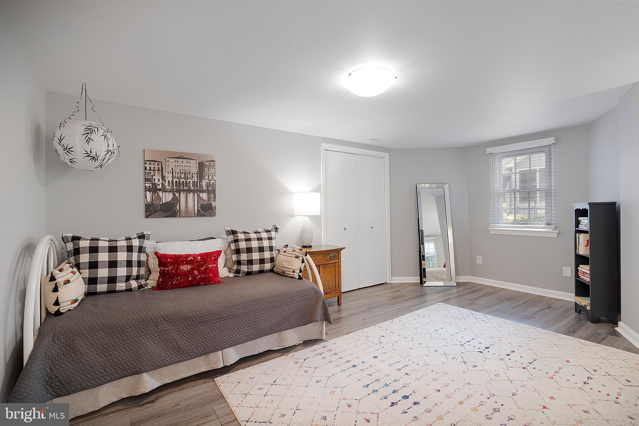 SHIRLEY WOODS - Residential