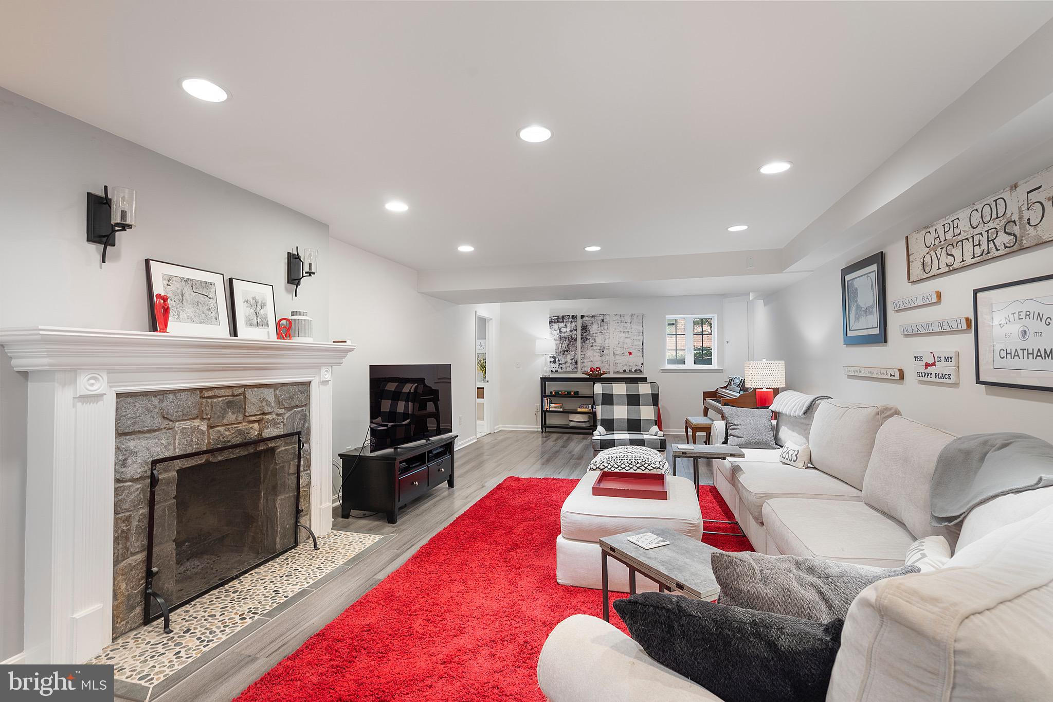 SHIRLEY WOODS - Residential