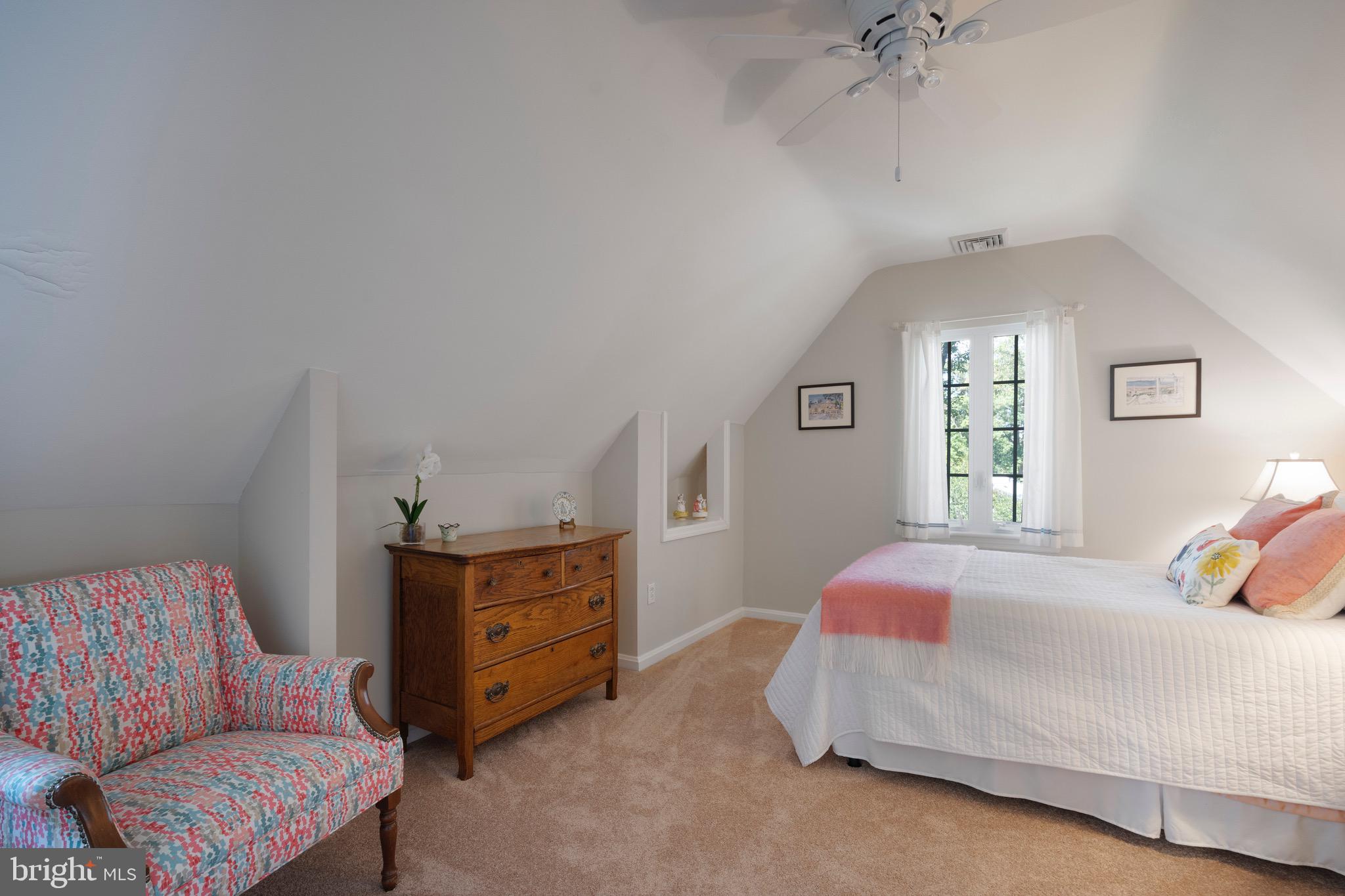 SHIRLEY WOODS - Residential