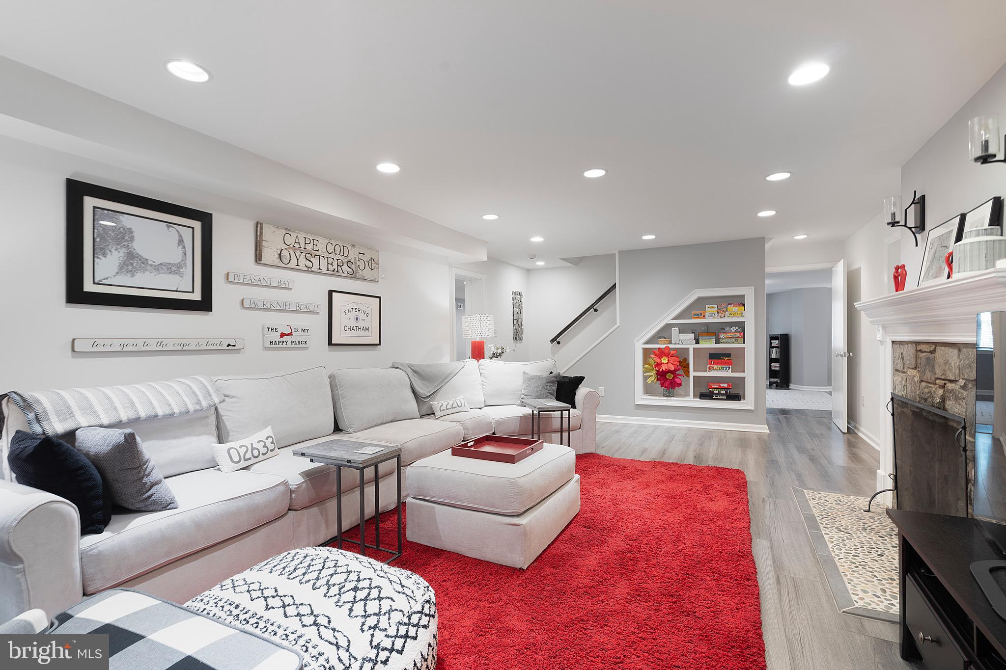 SHIRLEY WOODS - Residential