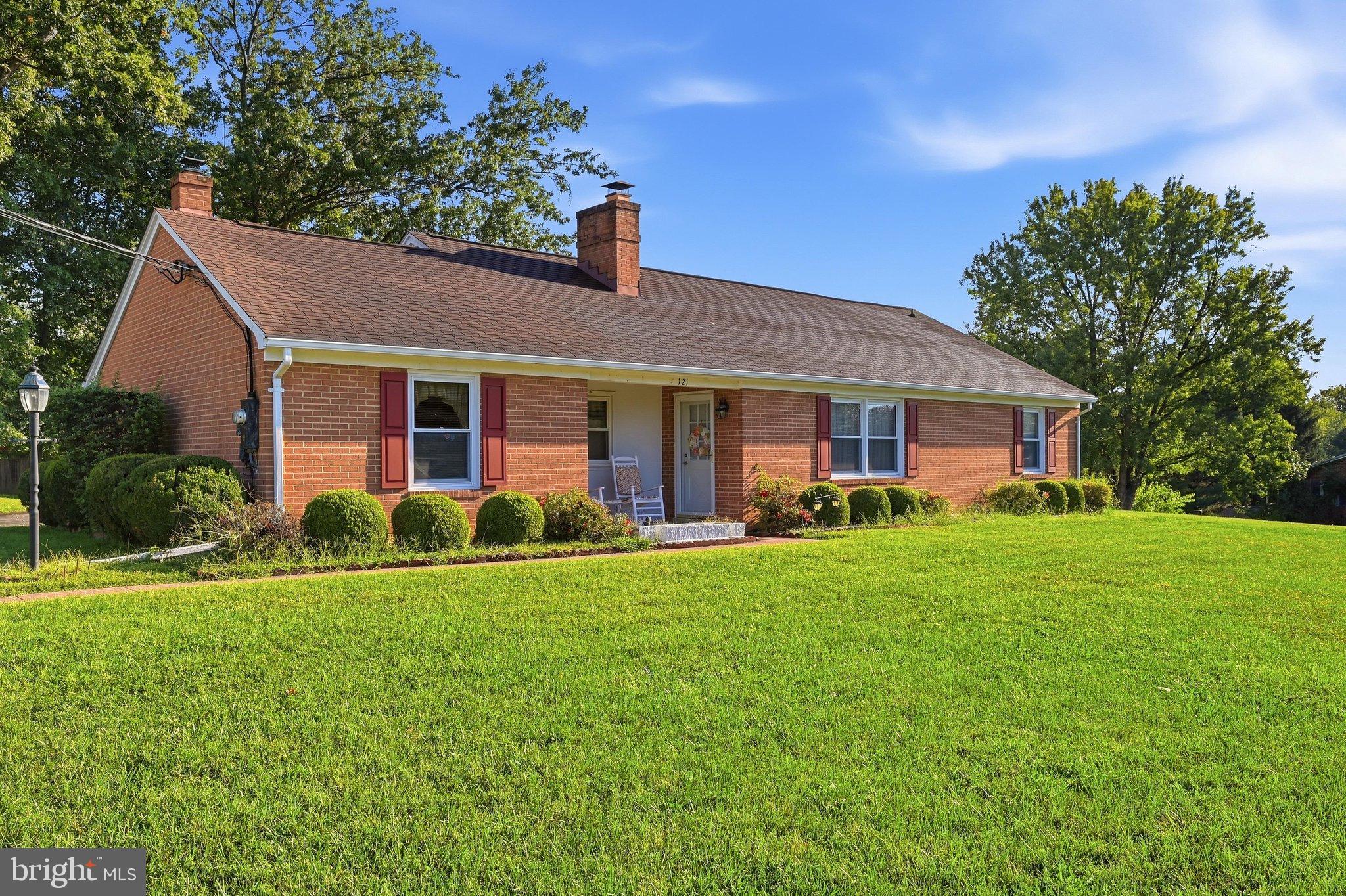 121 ELMWOOD ROAD