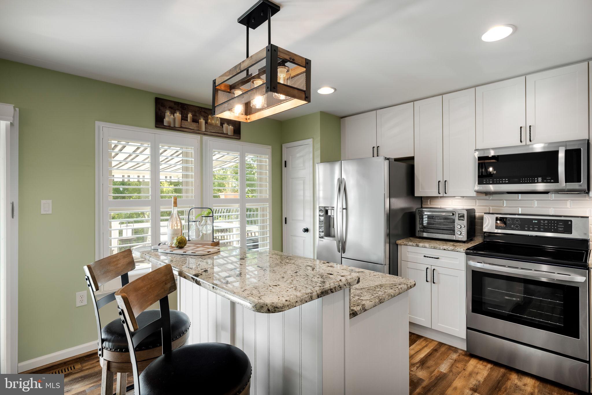 COUNTY GREEN - Residential