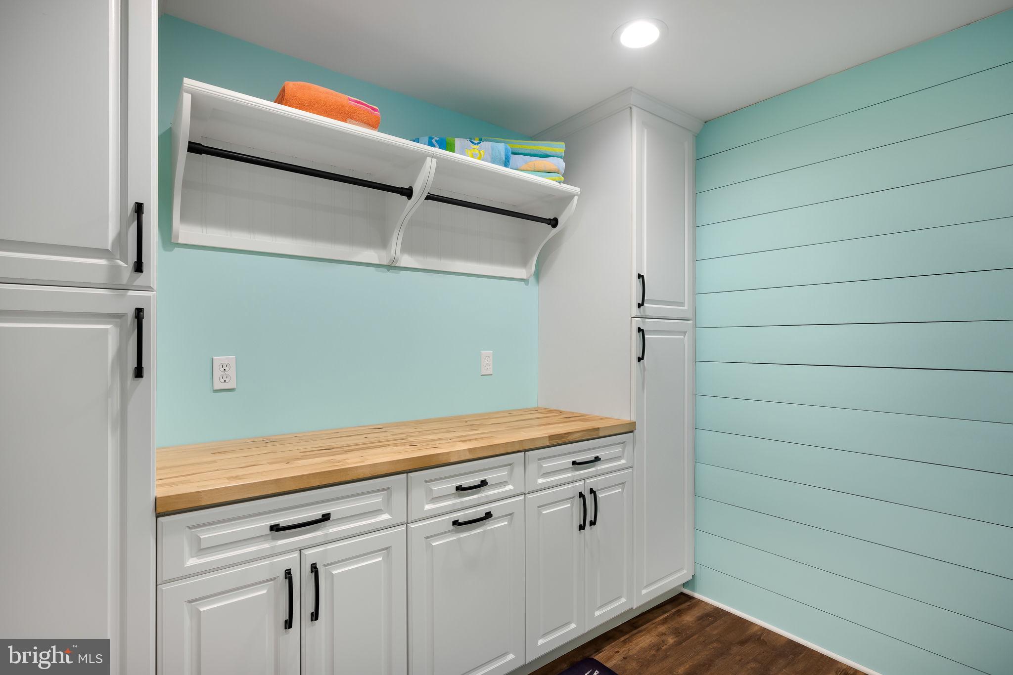 COUNTY GREEN - Residential