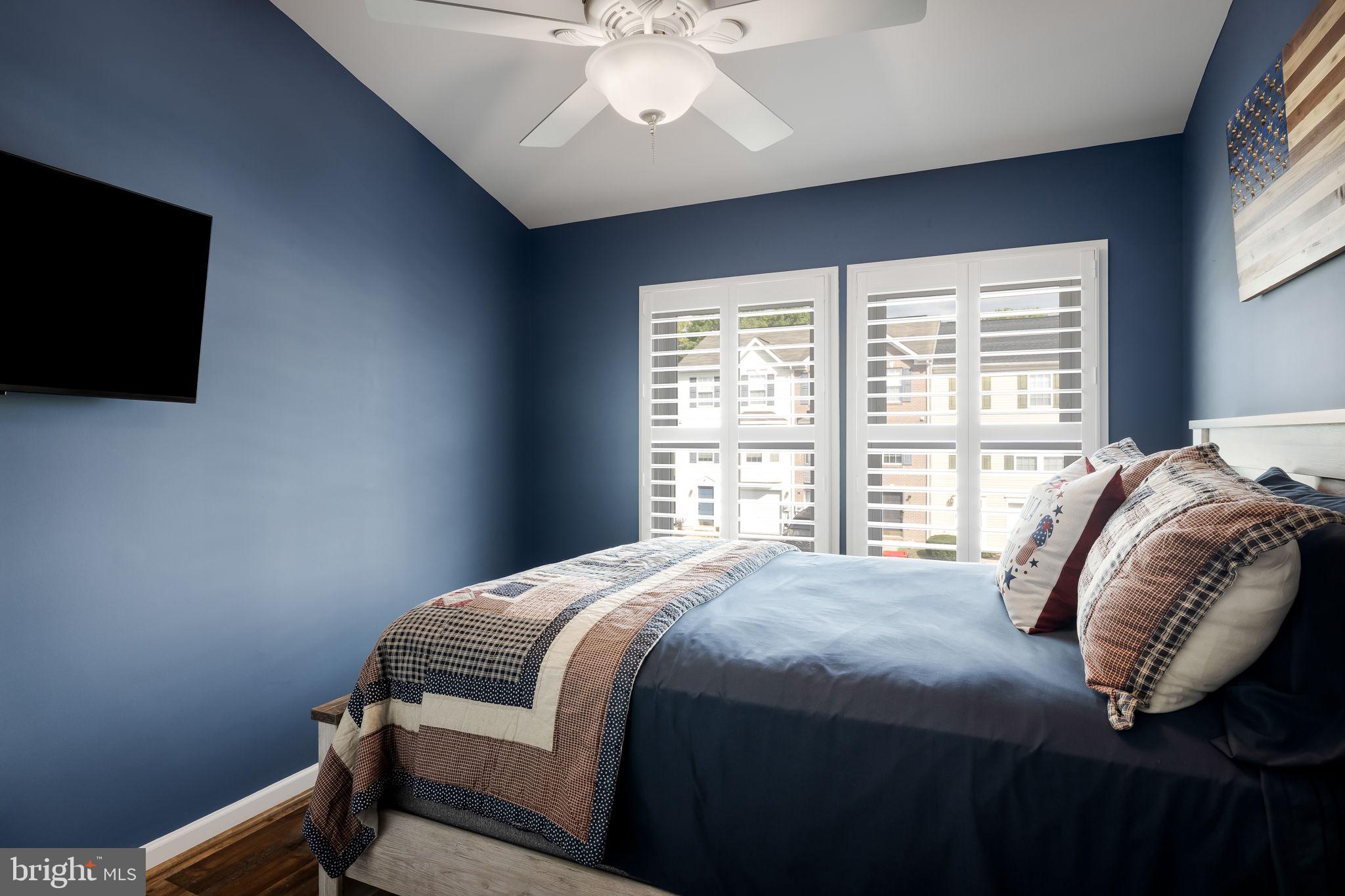 COUNTY GREEN - Residential