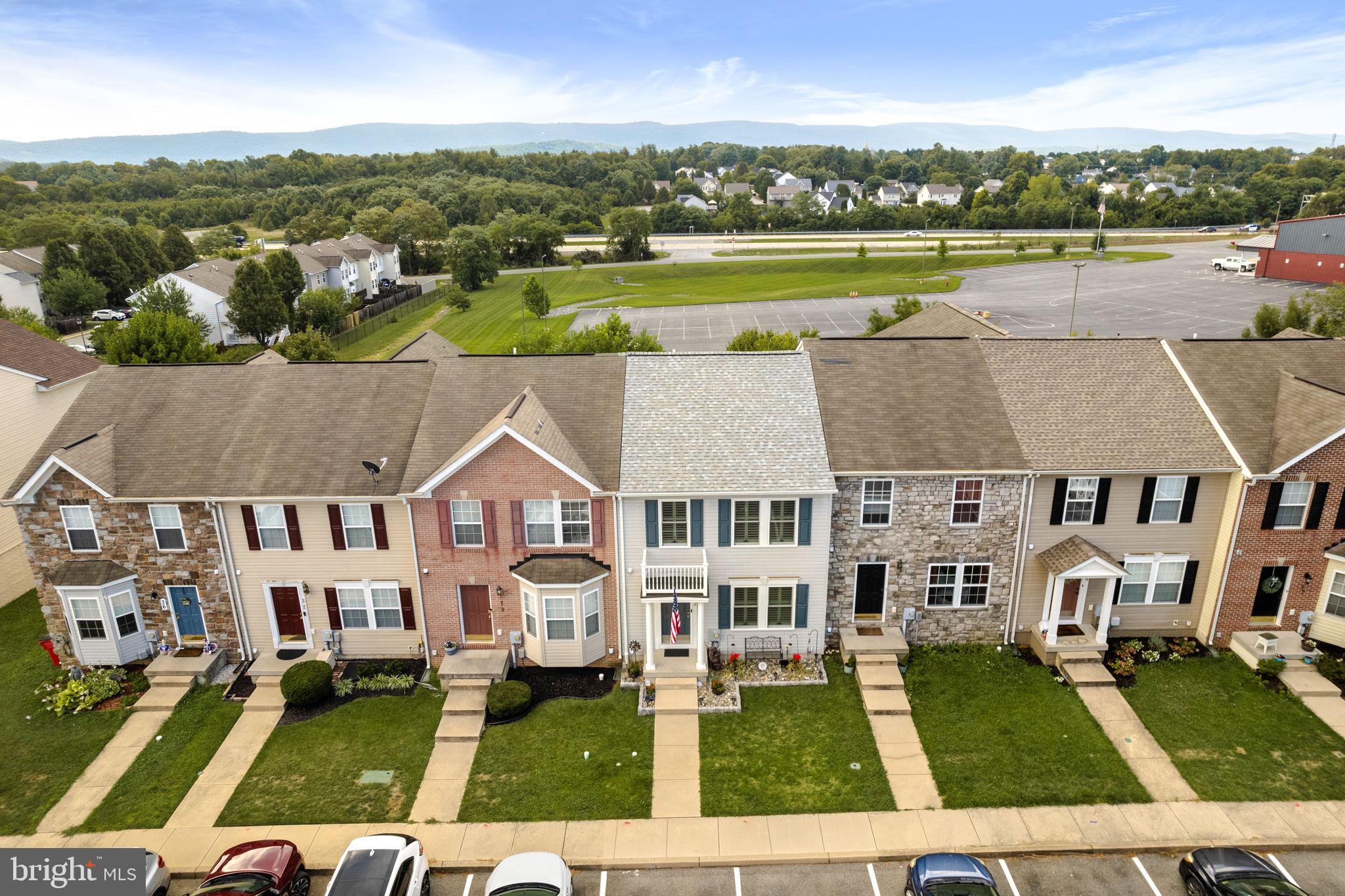 COUNTY GREEN - Residential