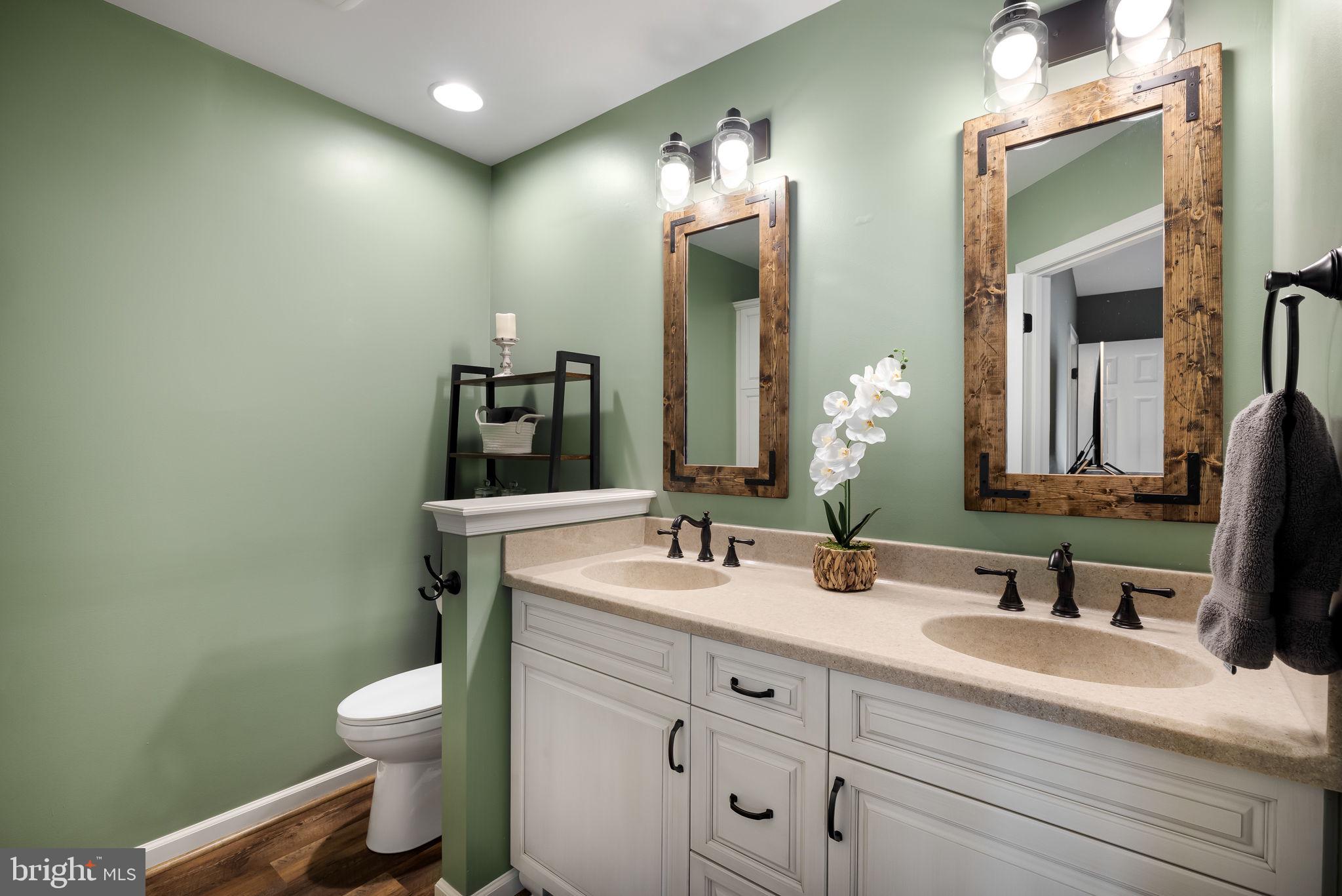 COUNTY GREEN - Residential